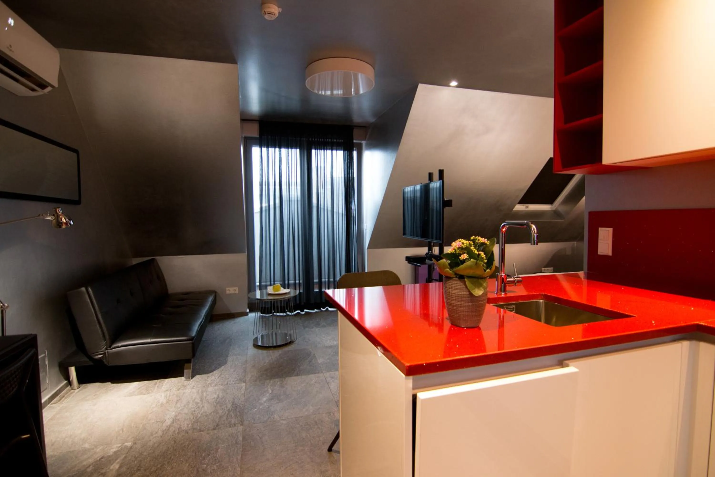 Property building in Hôtel JJ32 Luxembourg Centre Gare