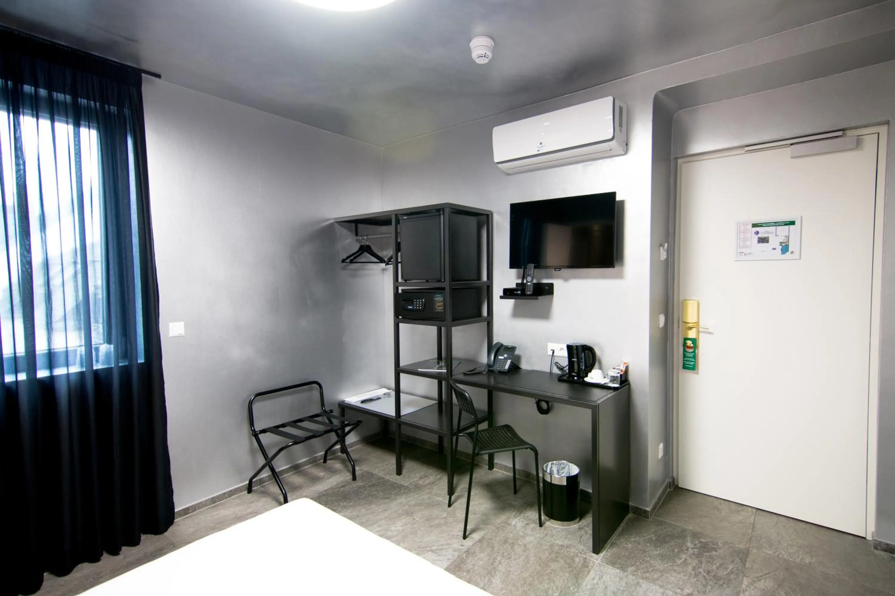 Coffee/tea facilities in JJ32