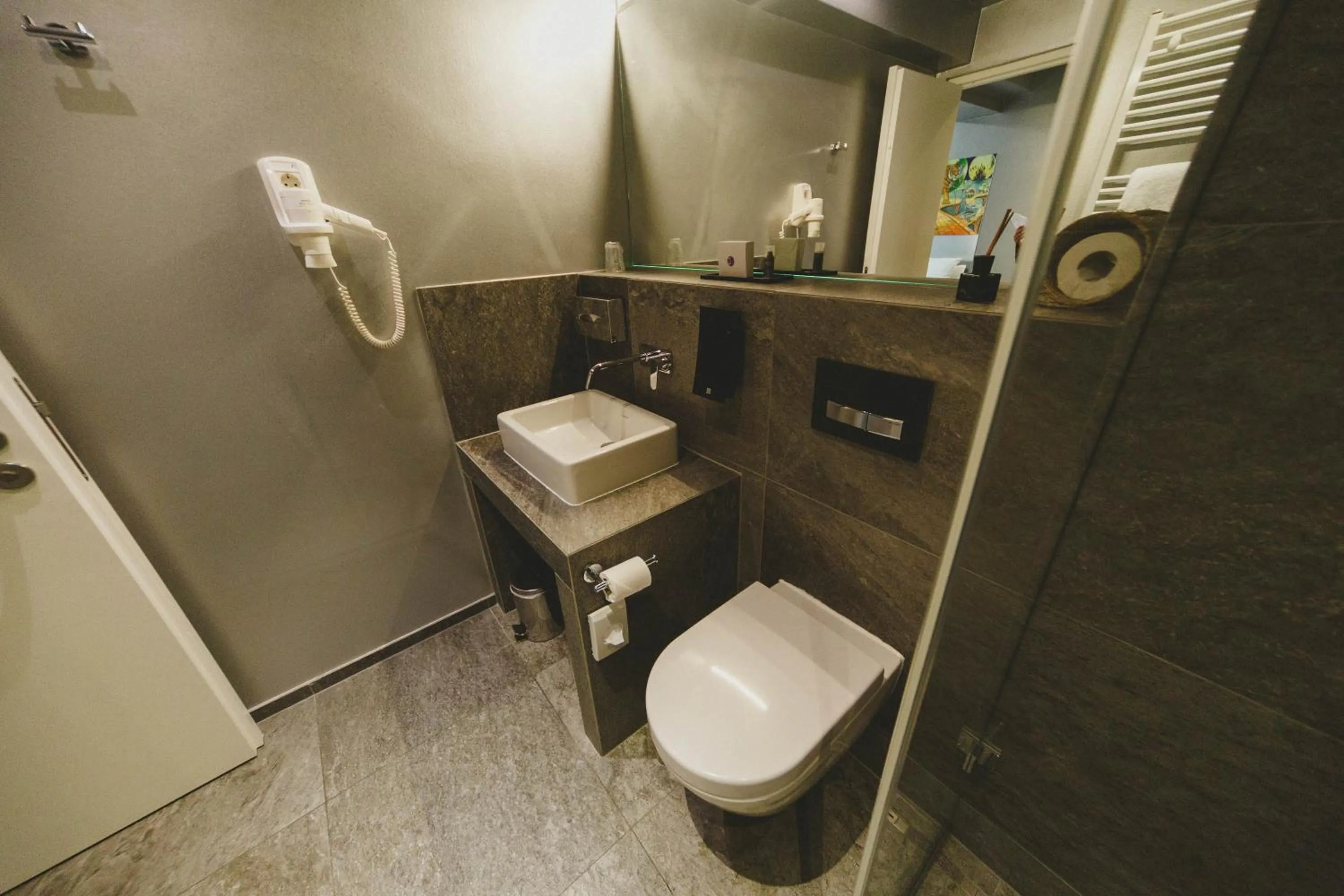 Toilet in JJ32