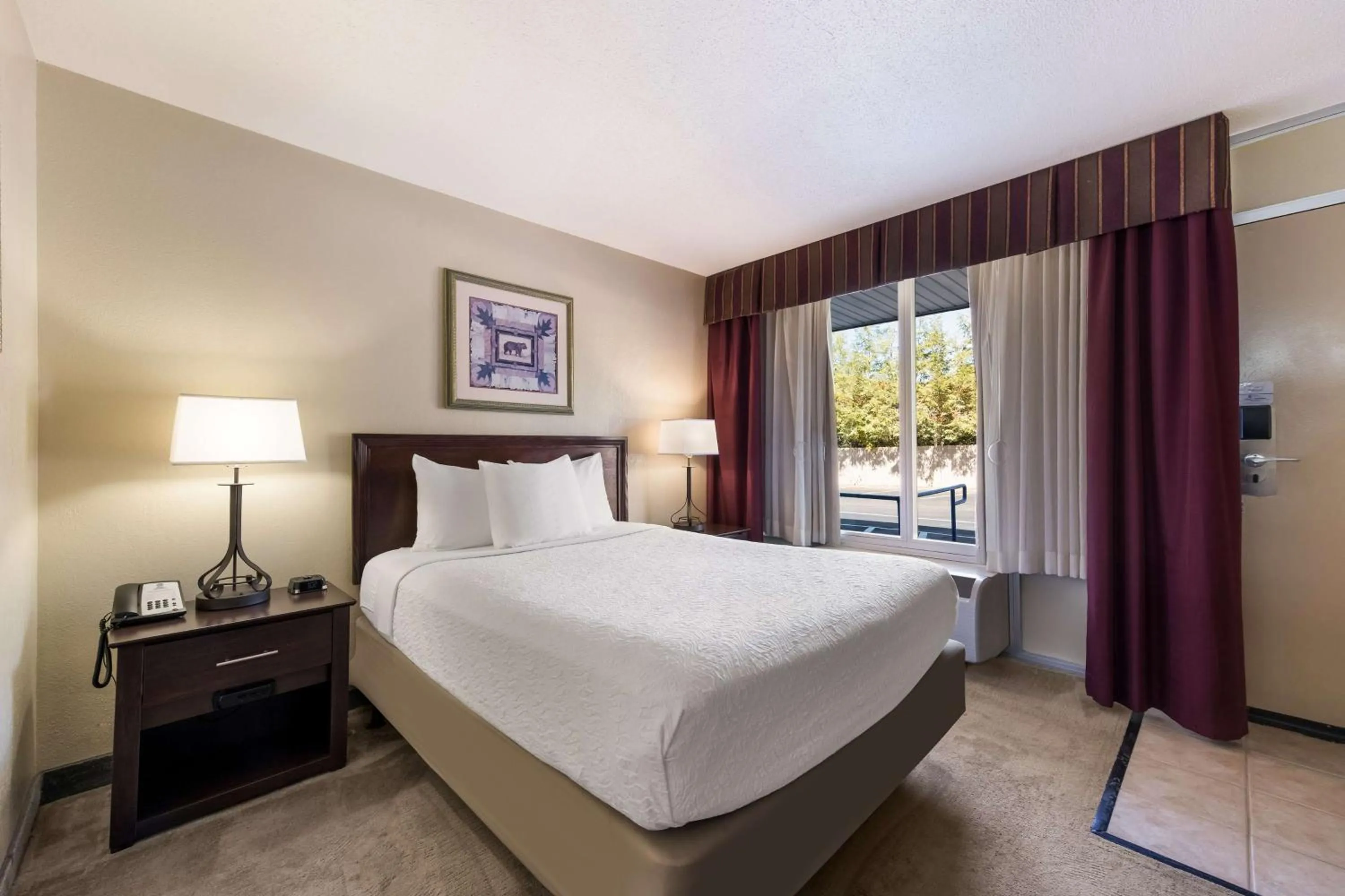 Bedroom, Bed in The Lodge at Banner Elk