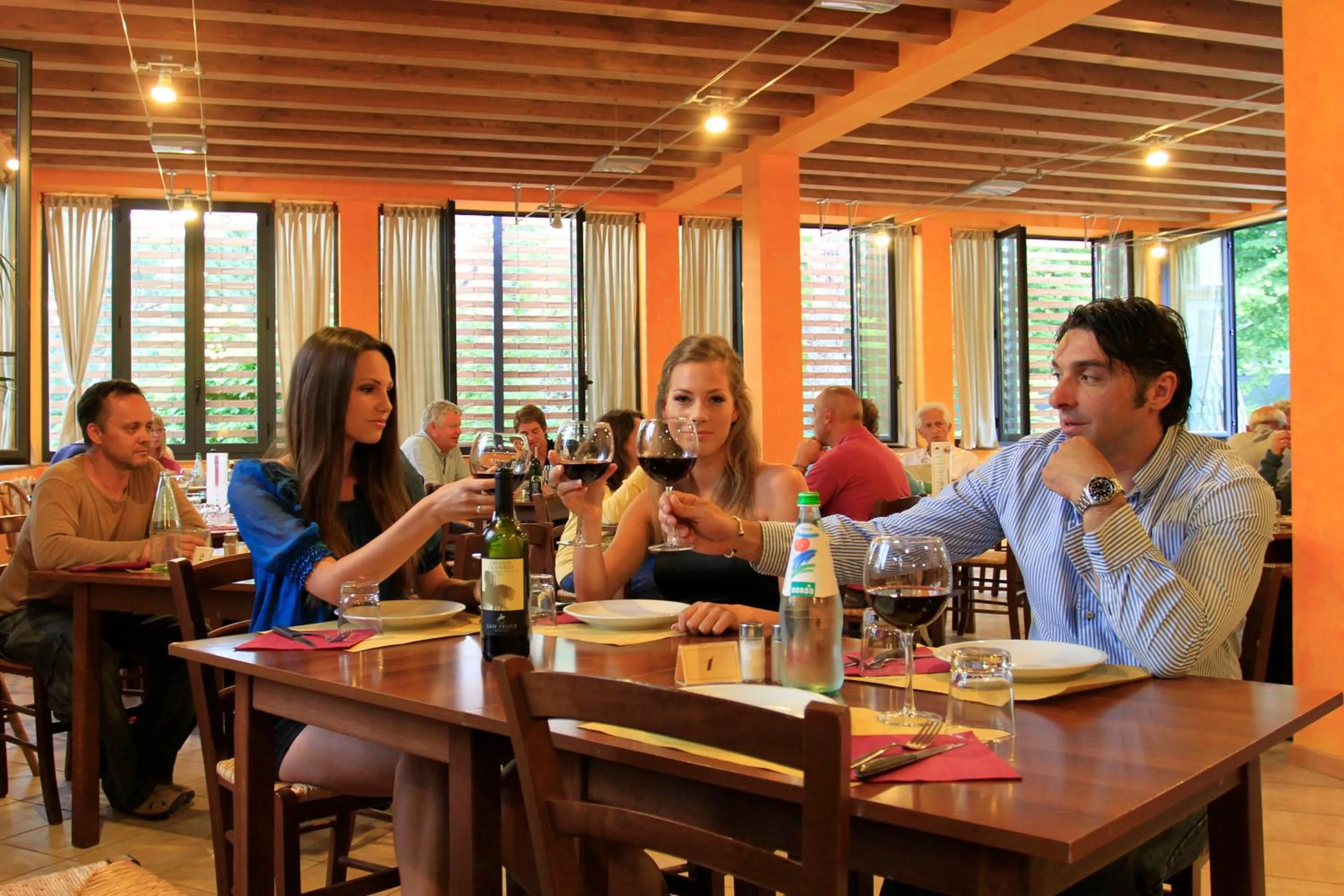 Restaurant/places to eat in Camping Siena Colleverde