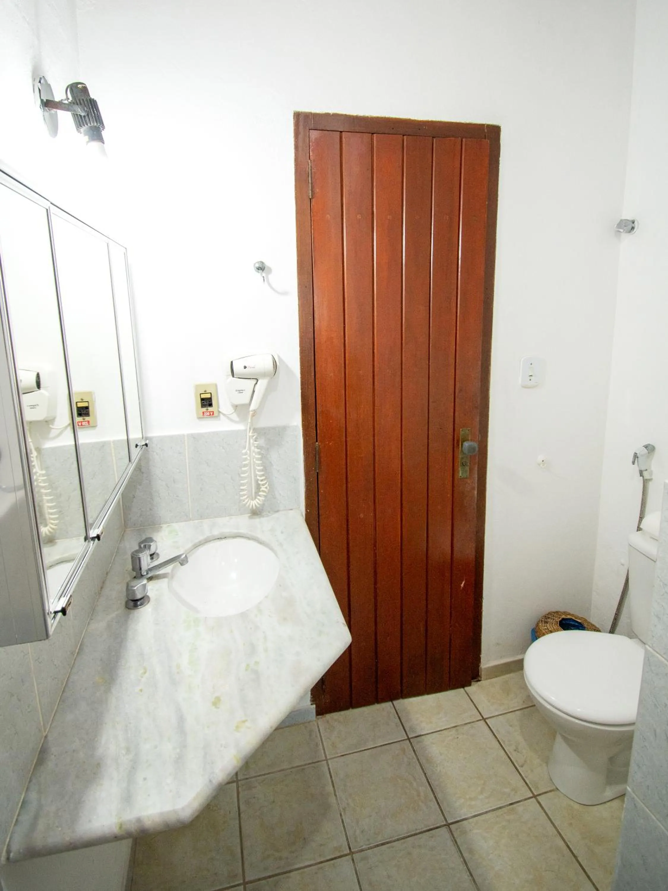 Shower in Pousada Arraial Candeia