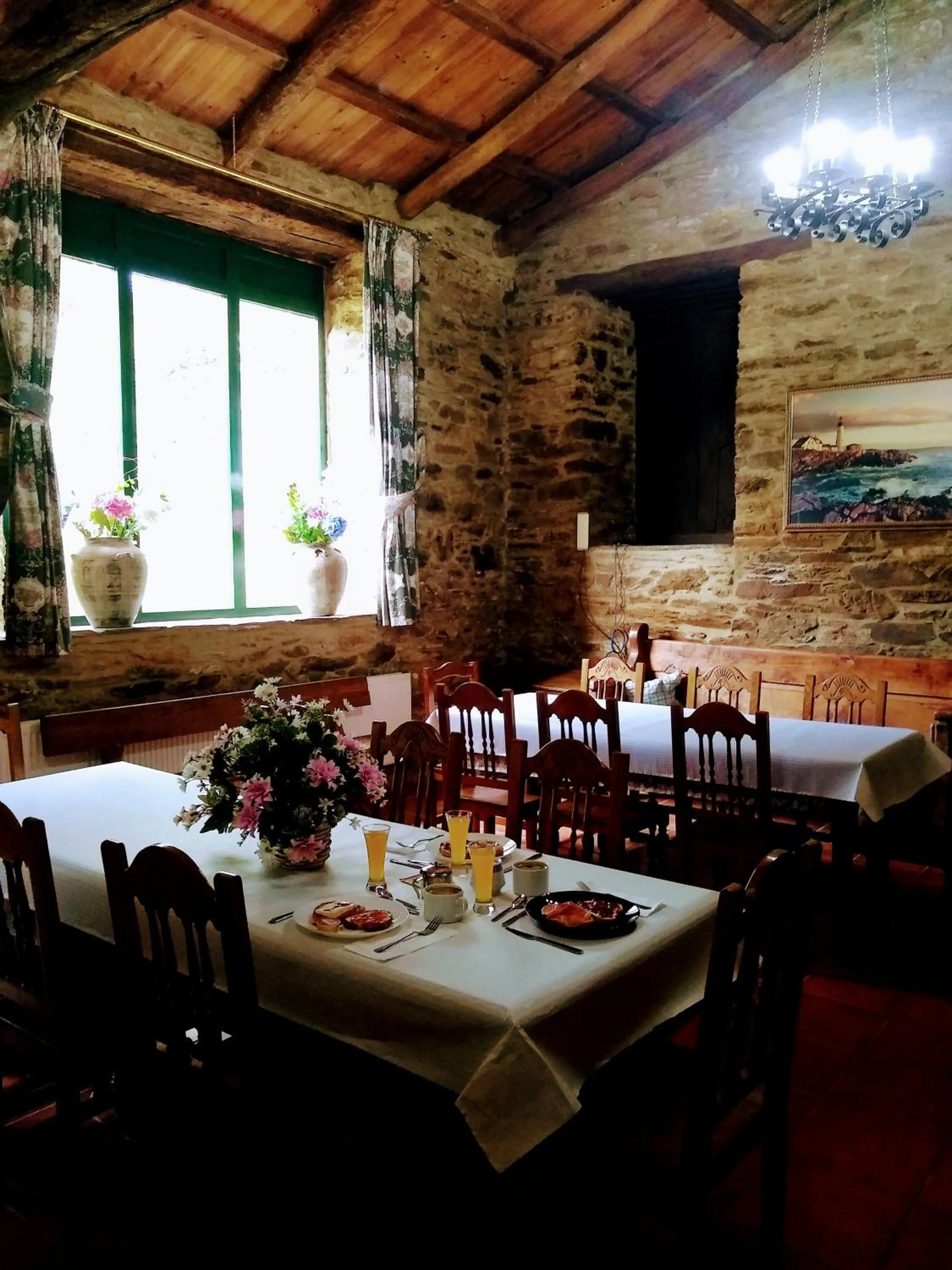 Breakfast in Casa Pacios by M de Santiago