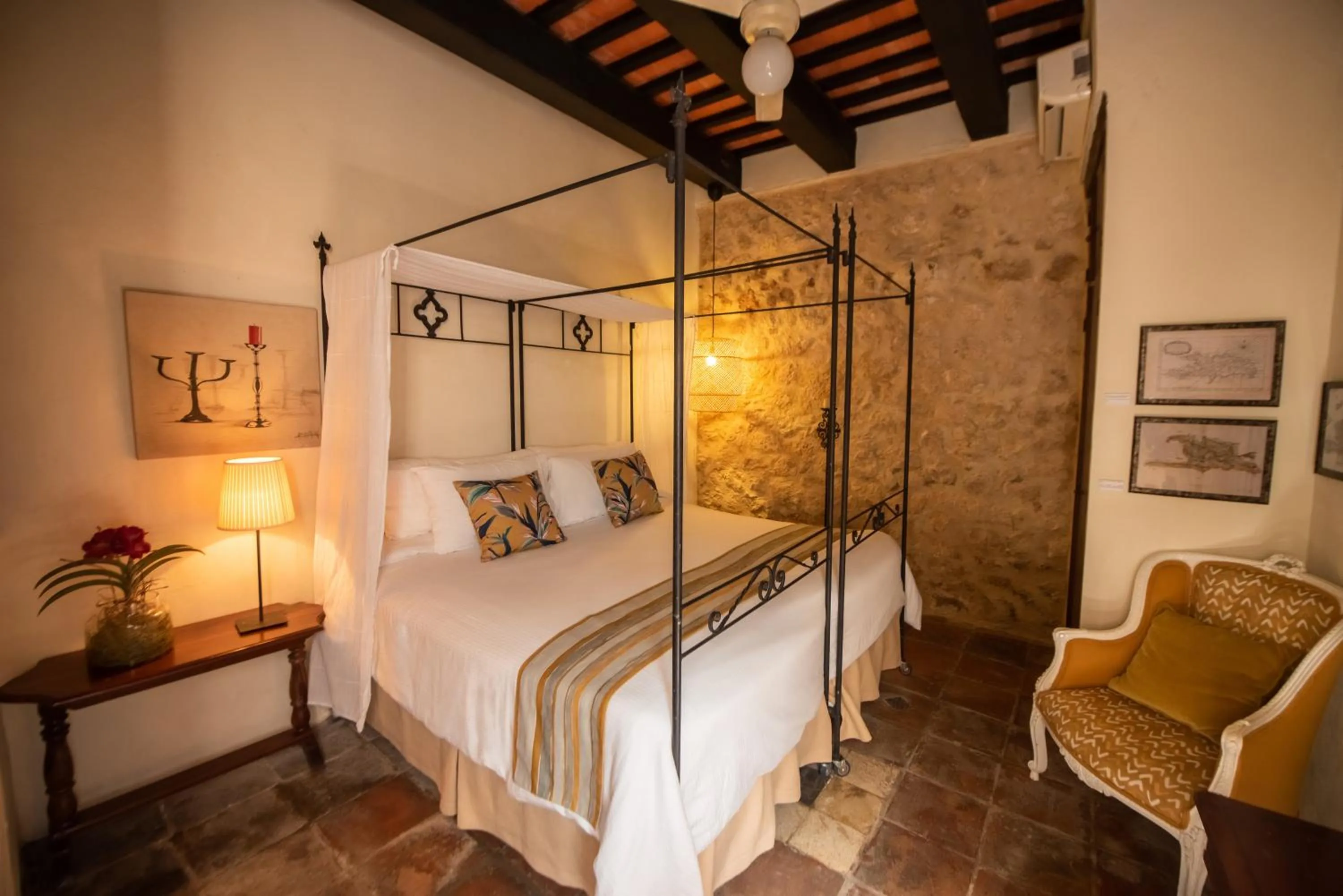 Photo of the whole room, Bed in El Beaterio Casa Museo