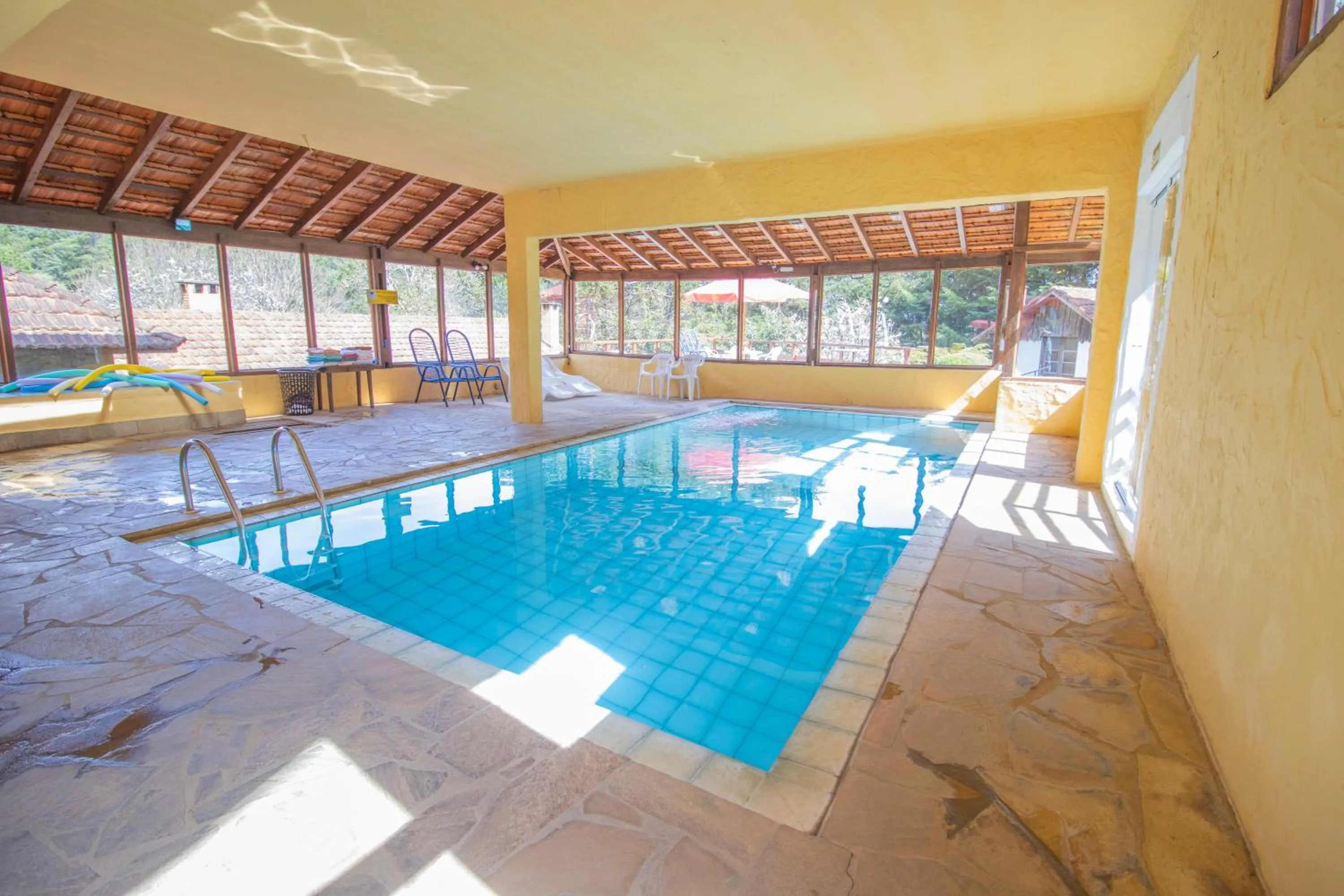 Swimming pool in VELINN Hotel Ninho do Falcão