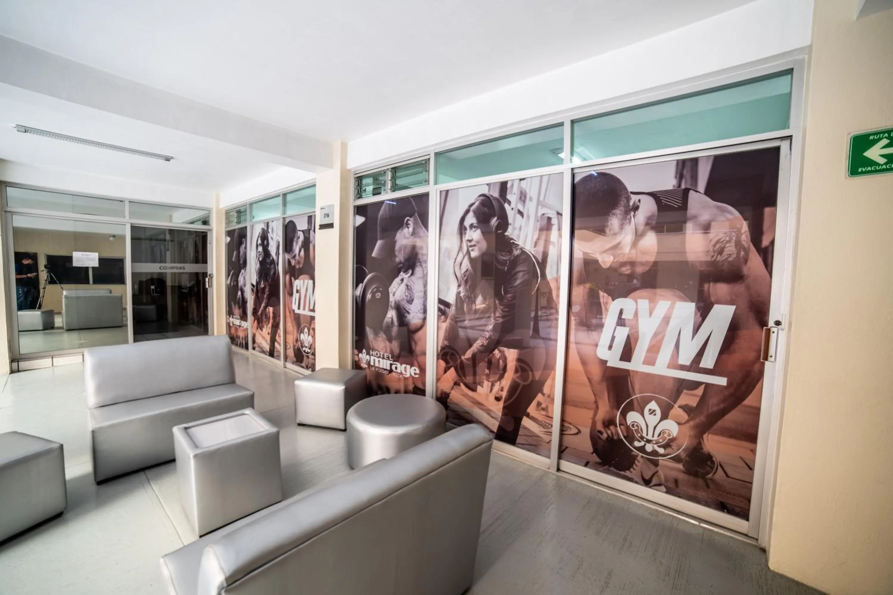 Fitness centre/facilities in Hotel Mirage