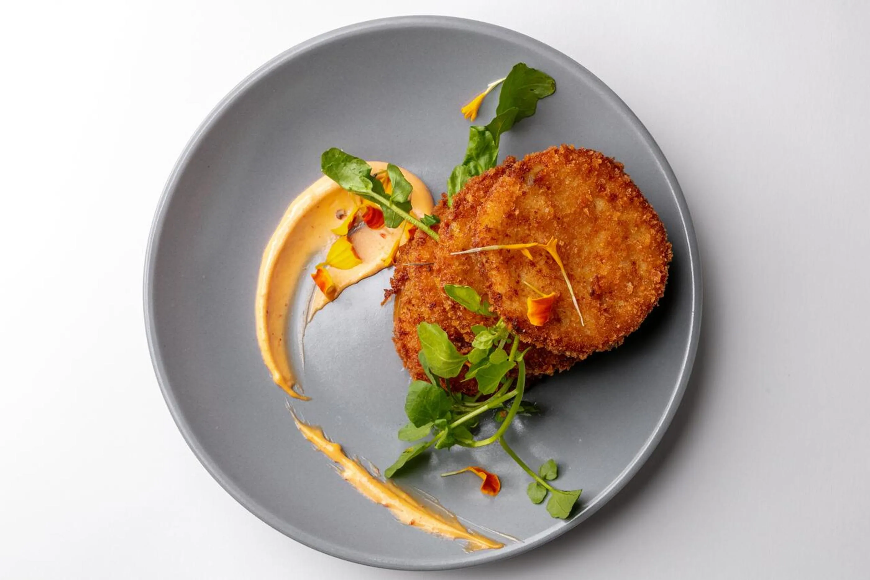 Food and drinks in The Tides Inn