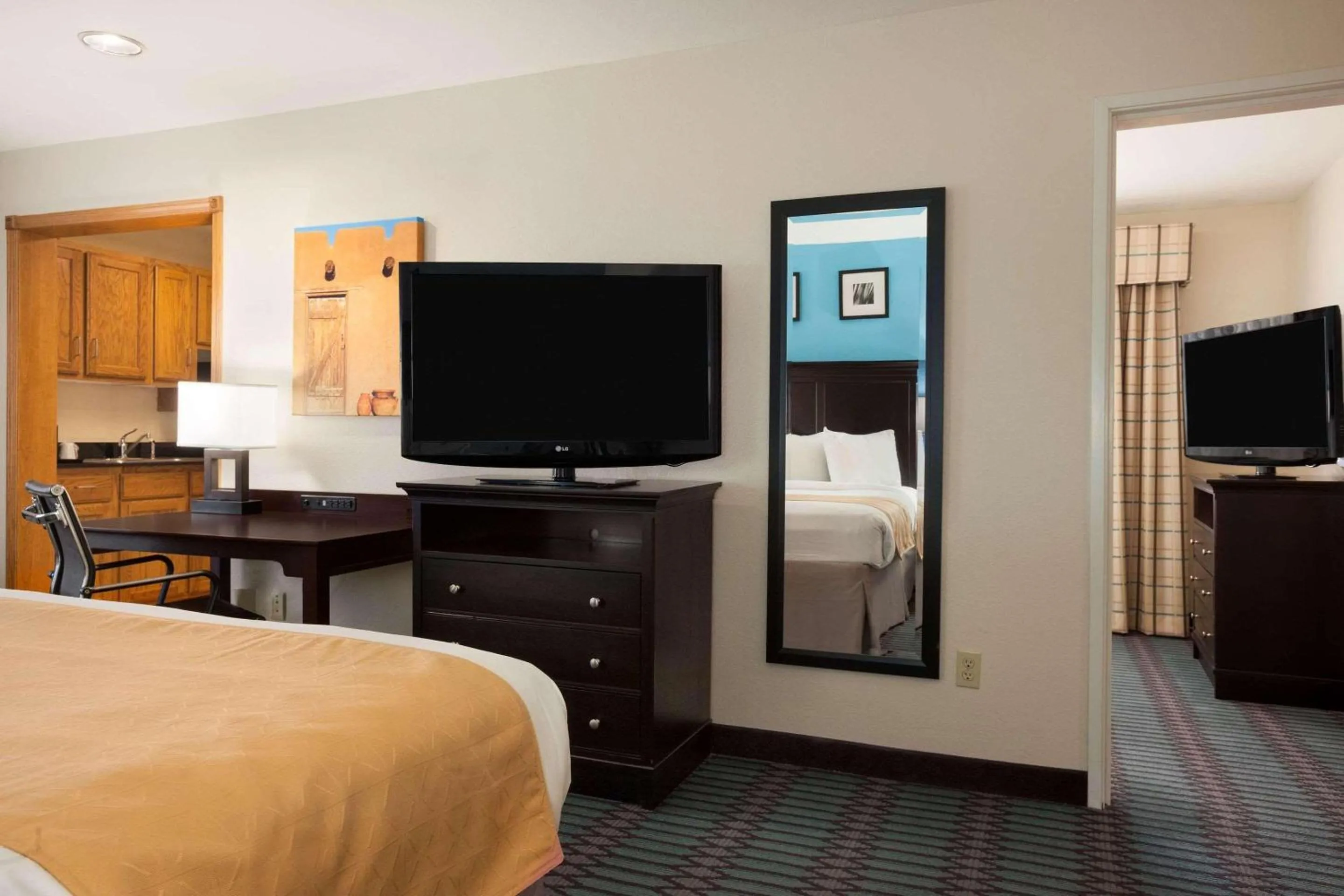 Bedroom, Bed in Country Inn & Suites by Radisson, Lubbock, TX