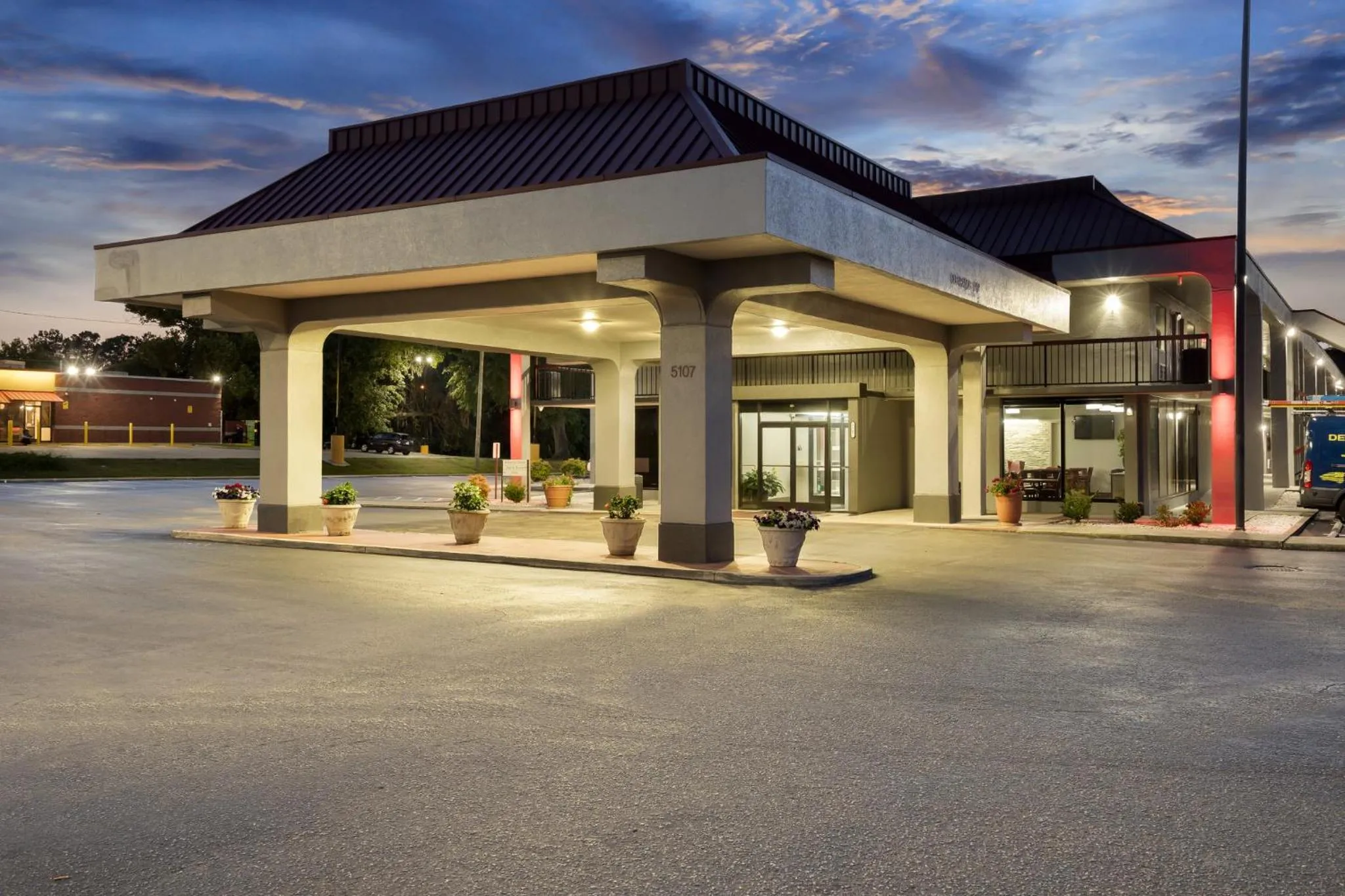 Property building in Red Roof Inn Wilmington NC