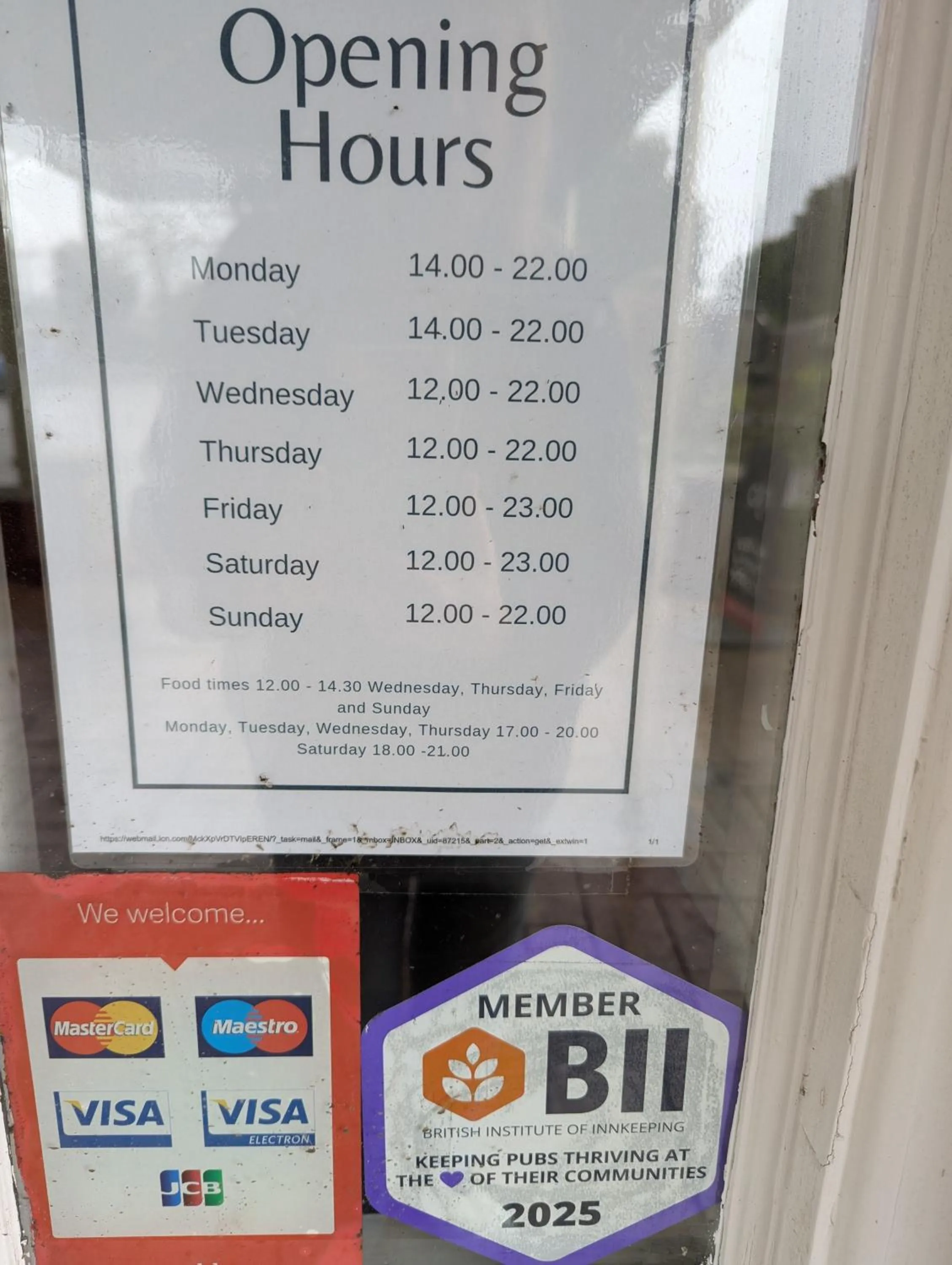 Logo/Certificate/Sign in Railway Inn