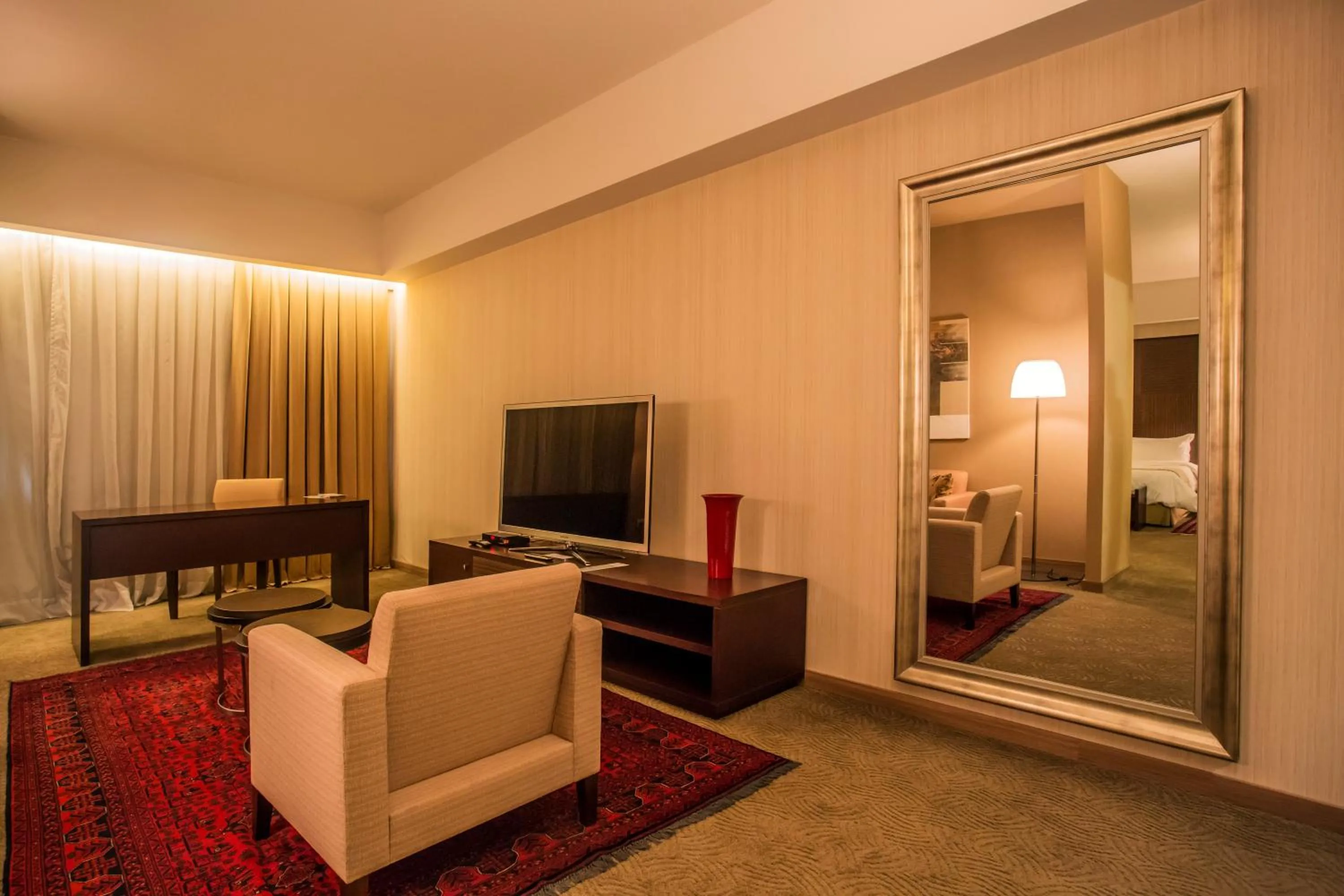 Living room in Gran Bourbon Hotel Asuncion