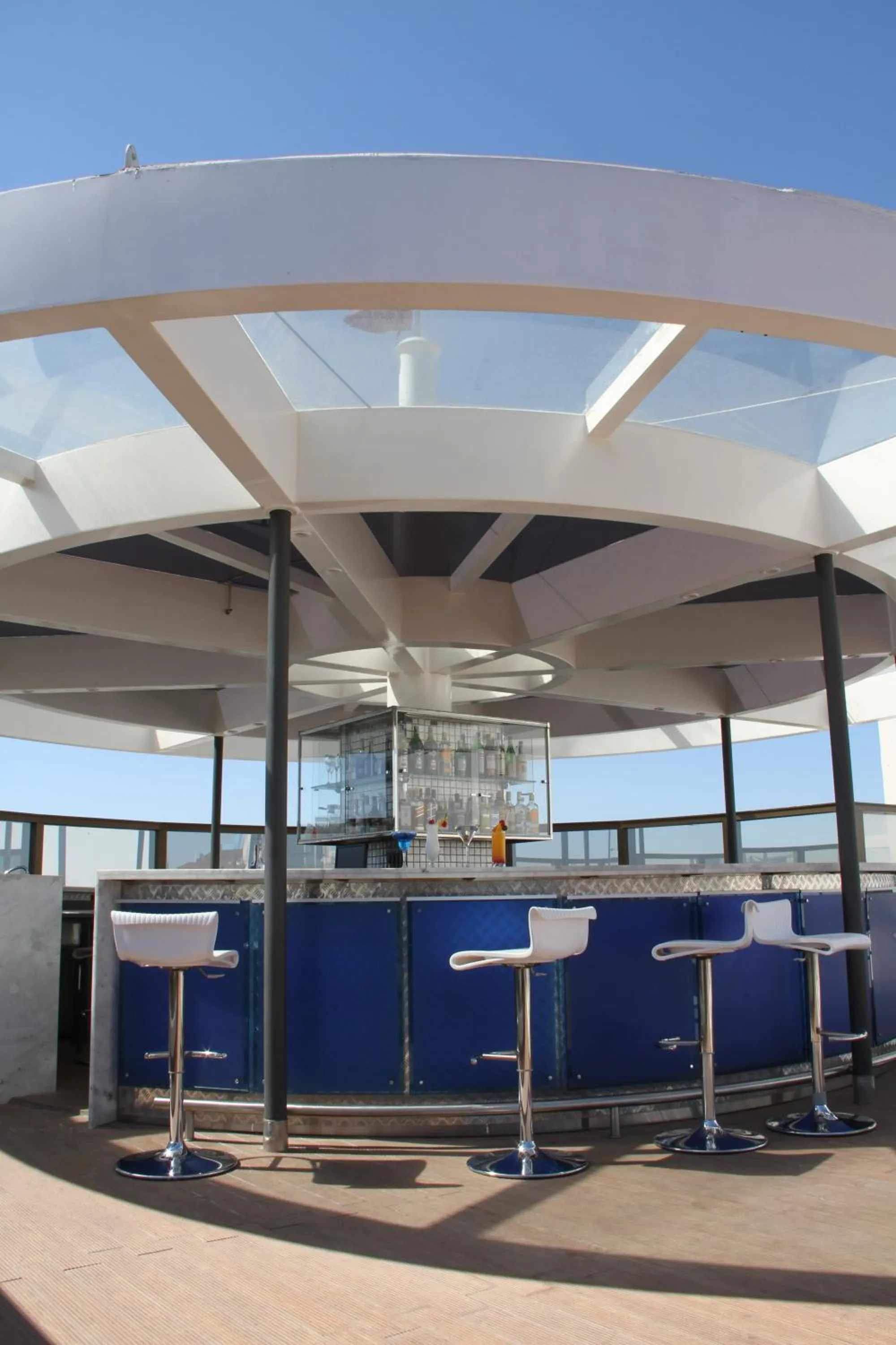 Lounge or bar in Gran Bourbon Hotel Asuncion