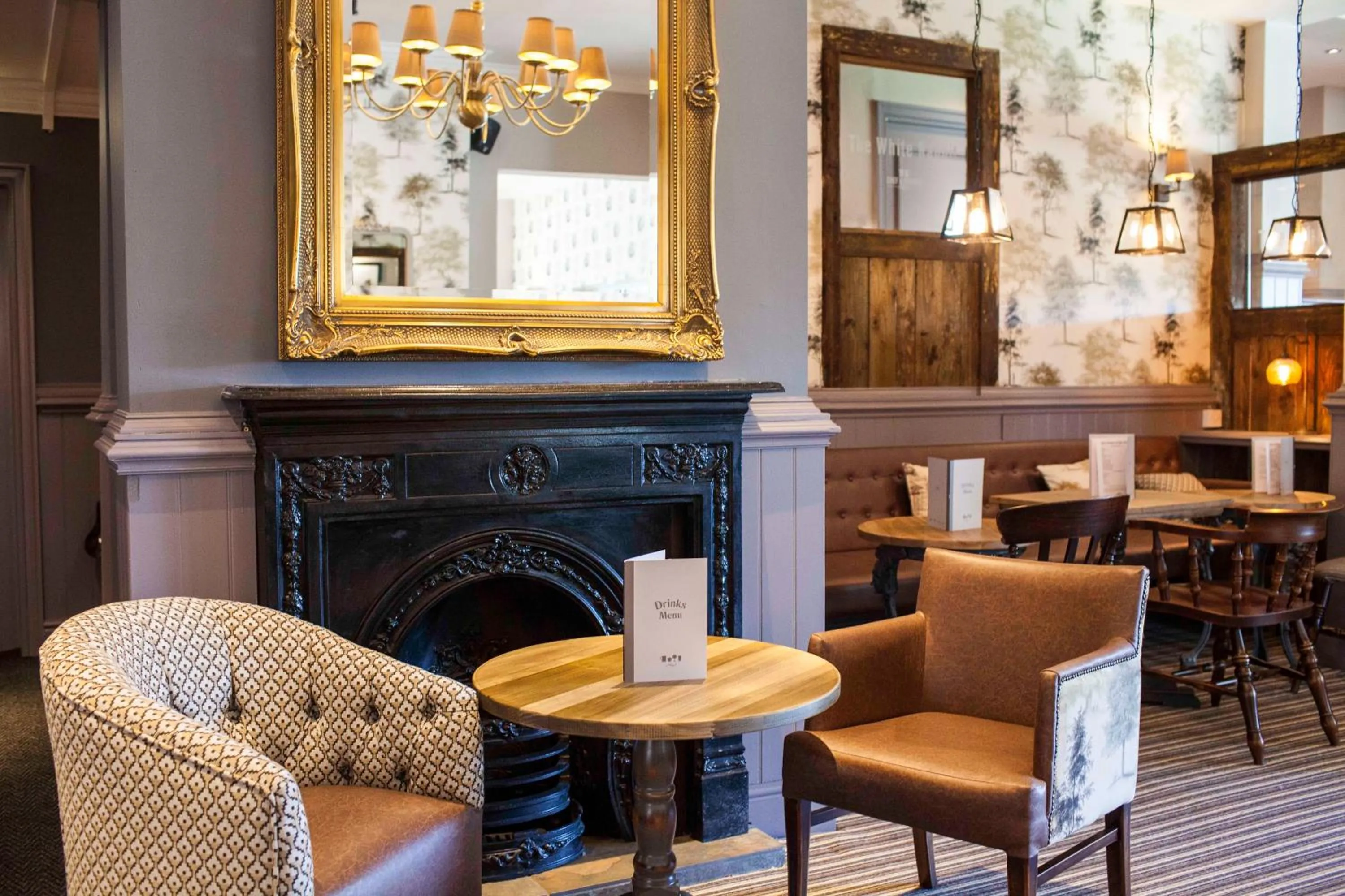 Lounge or bar in White Rabbit by Chef & Brewer Collection