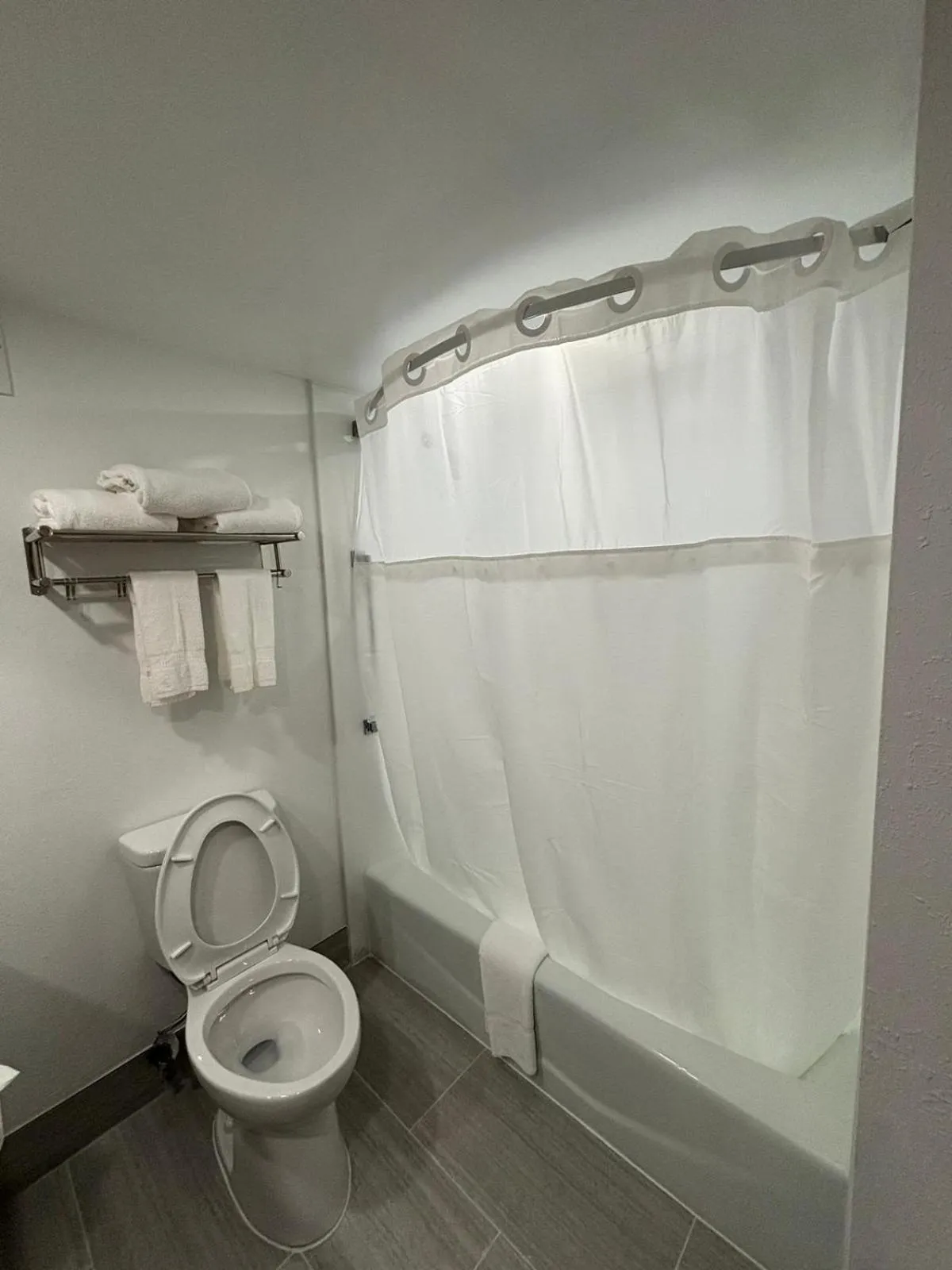 Days Hotel by Wyndham Williamsburg I-64