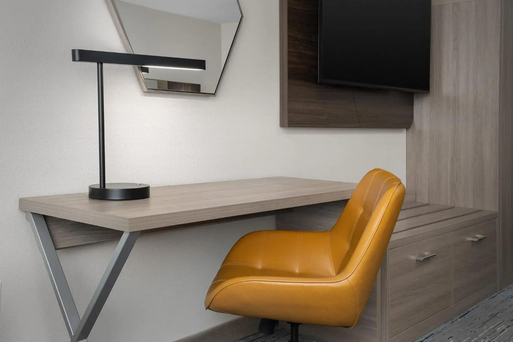 Standard King Room in Holiday Inn Express Spokane Airport by IHG Standard King Room in Holiday Inn Express Spokane Airport by IHG