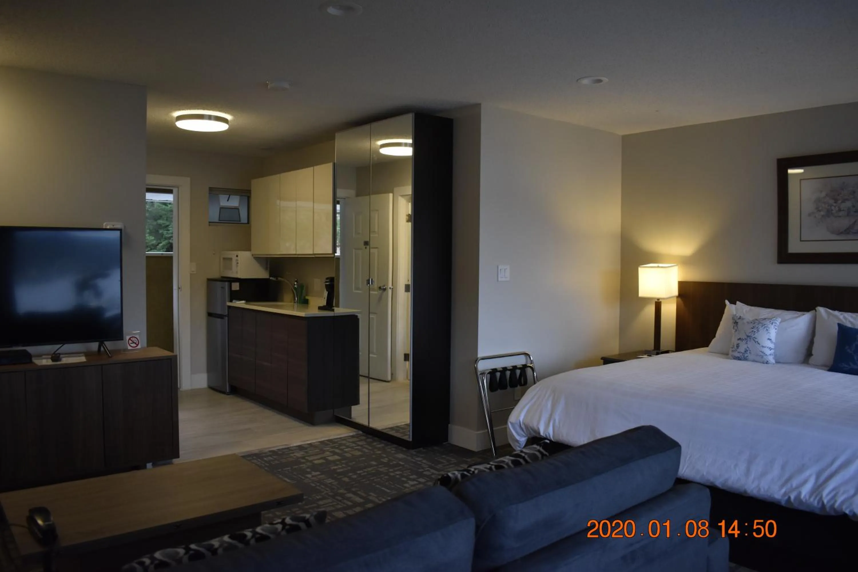 Photo of the whole room, Bed in High Point Resort