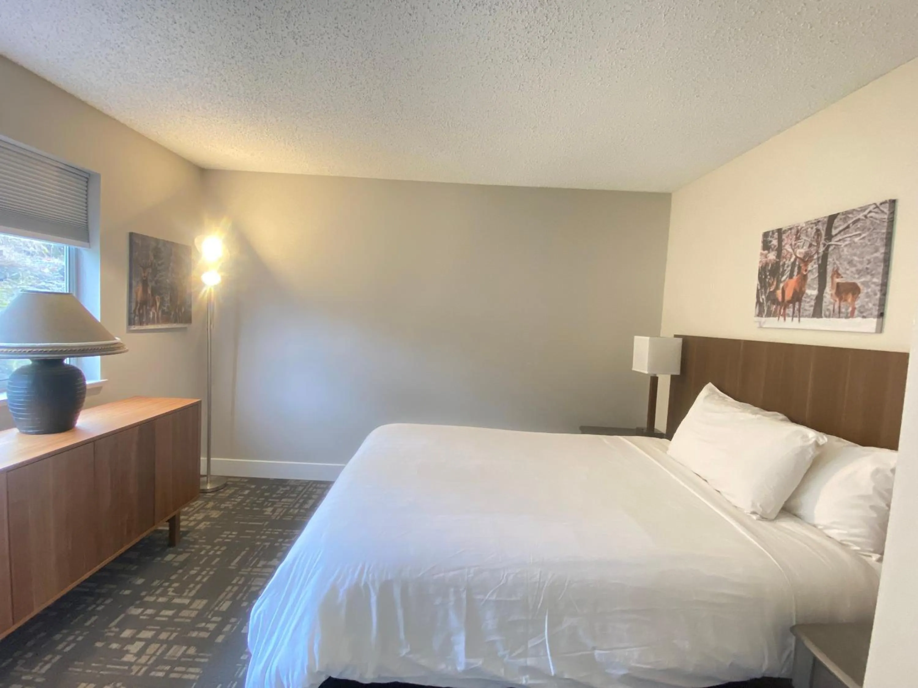 Bedroom, Bed in High Point Resort