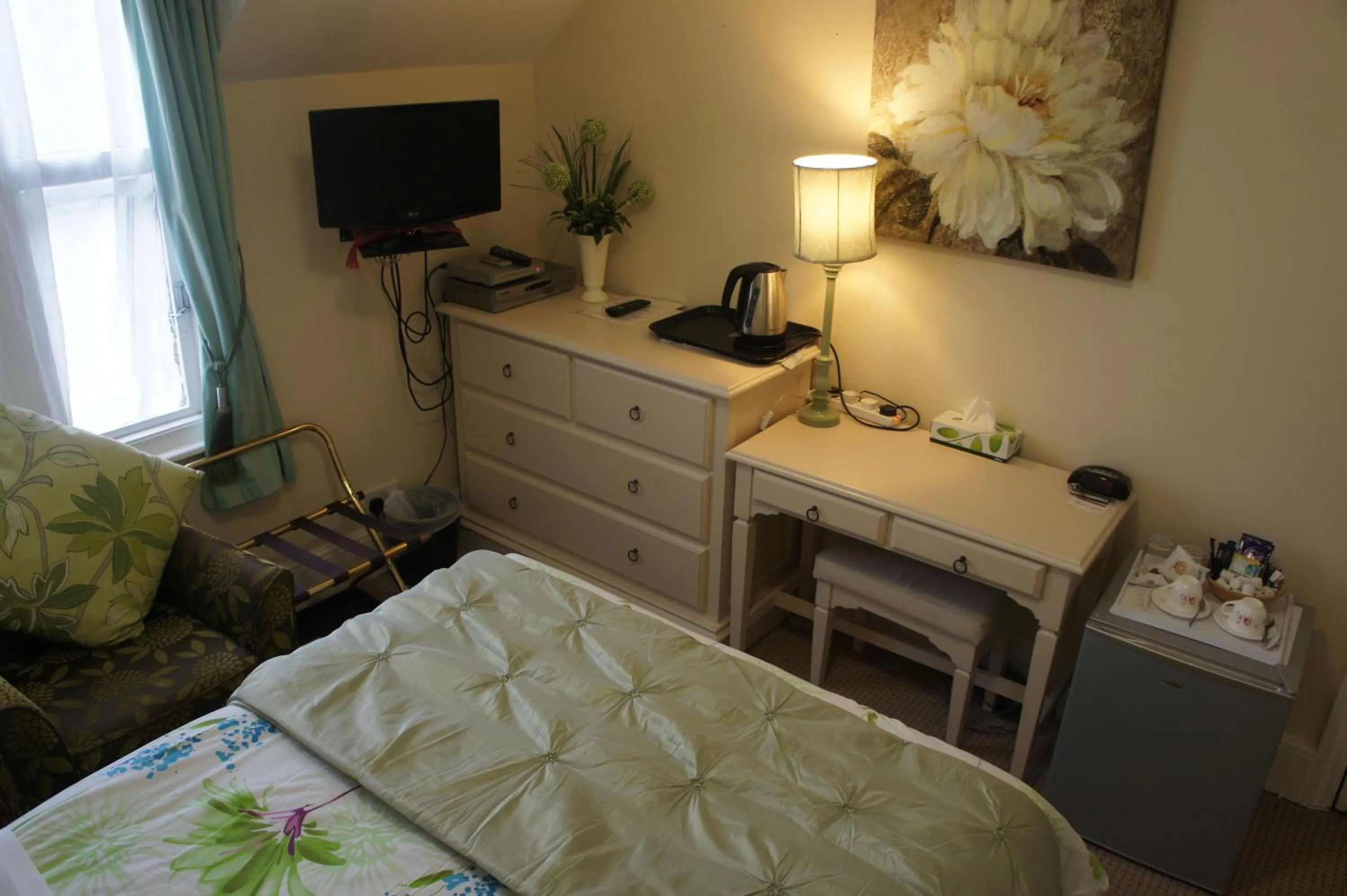 Bed in Amazon Guest House