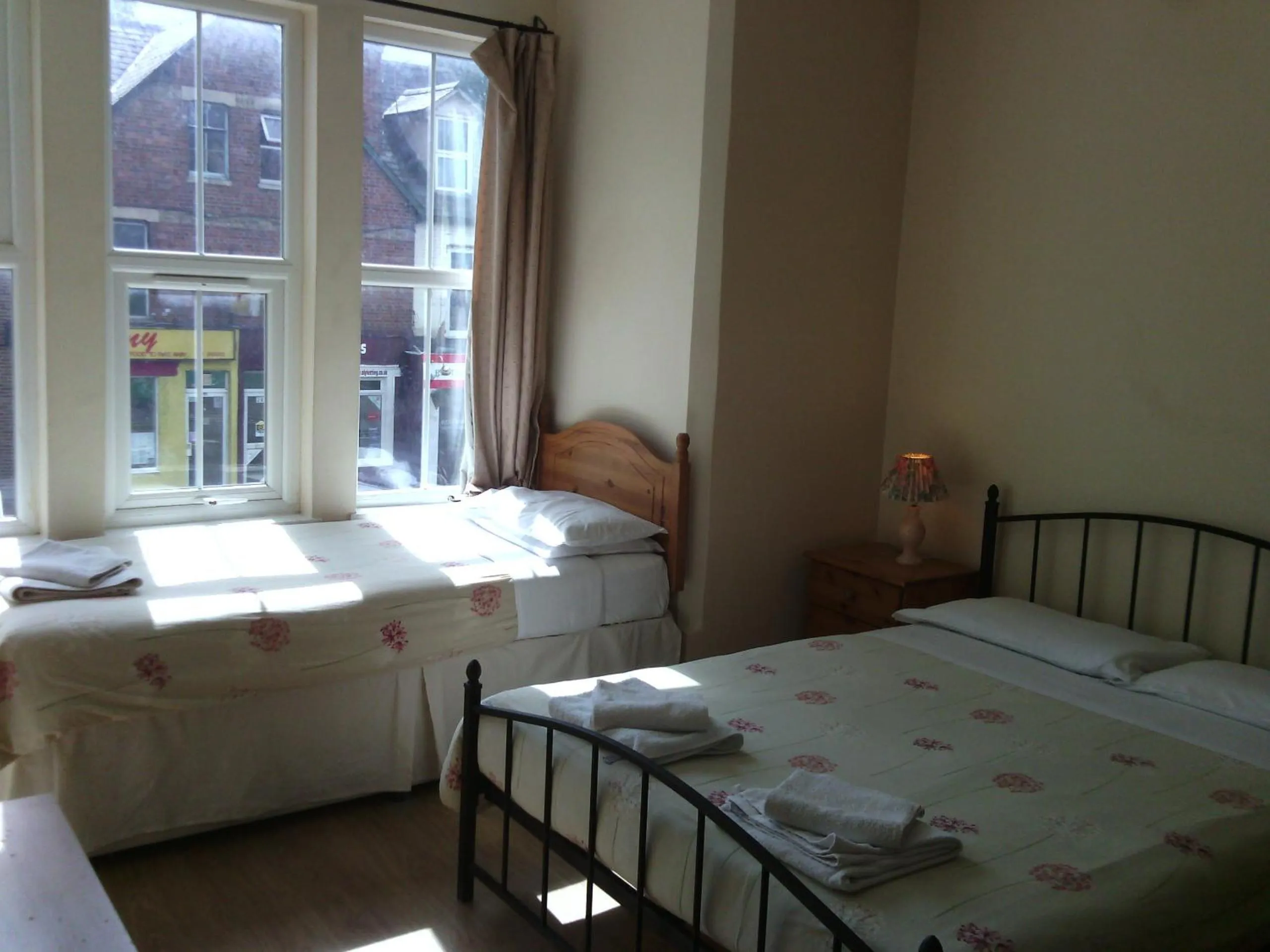 Bed in Amazon Guest House