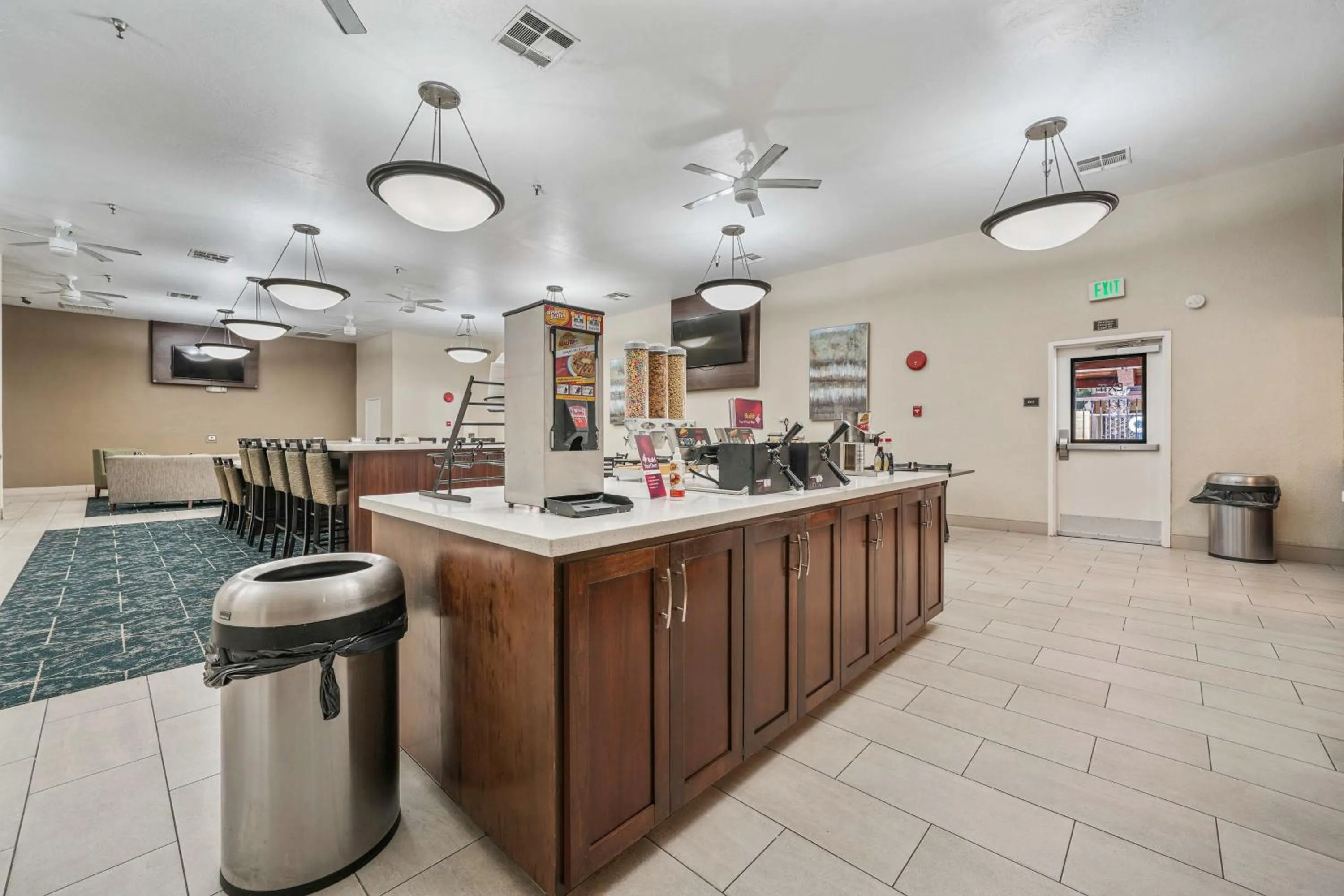 Breakfast in Best Western Plus Executive Inn & Suites