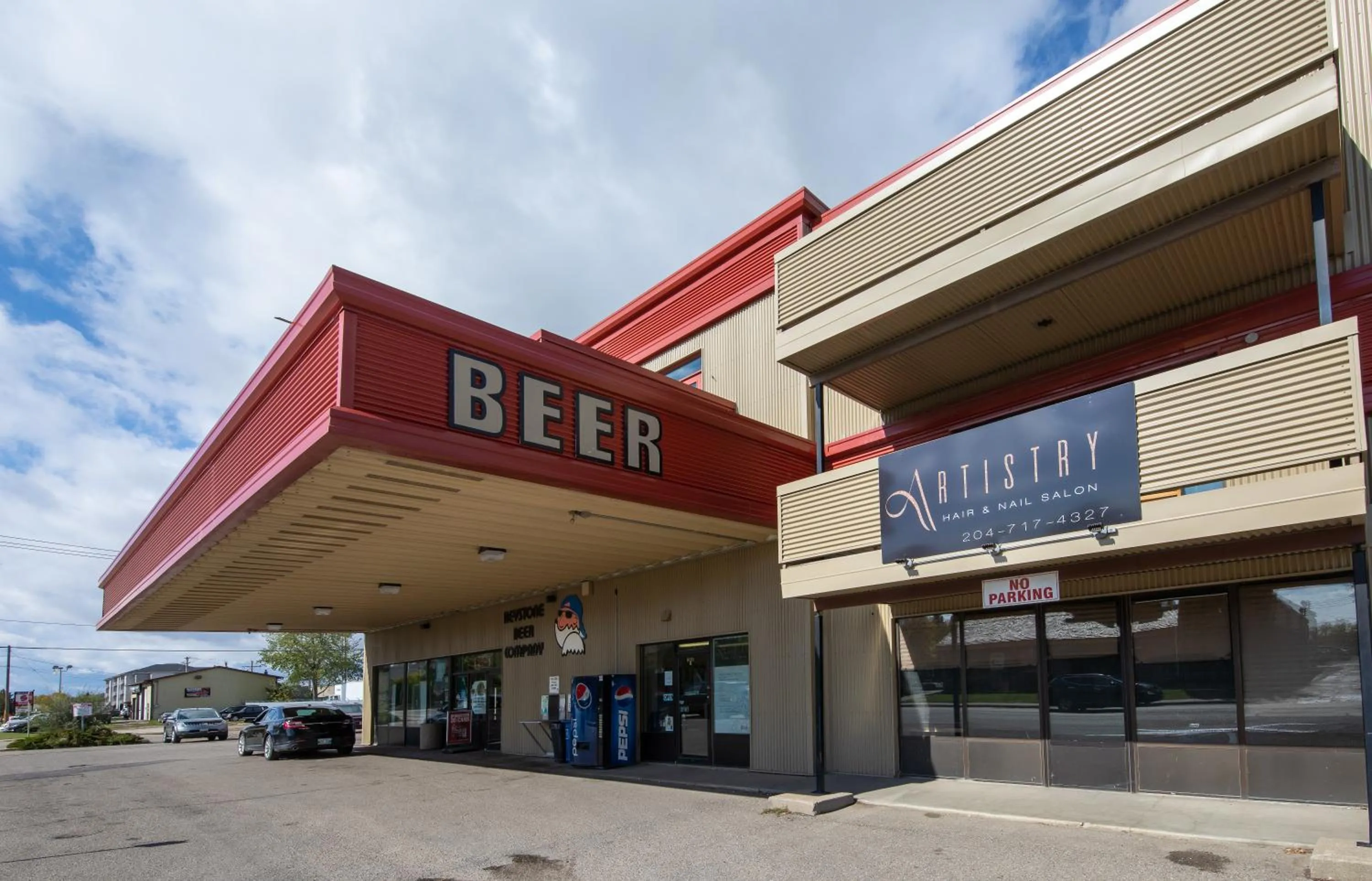 Facade/entrance in Keystone Motor Inn