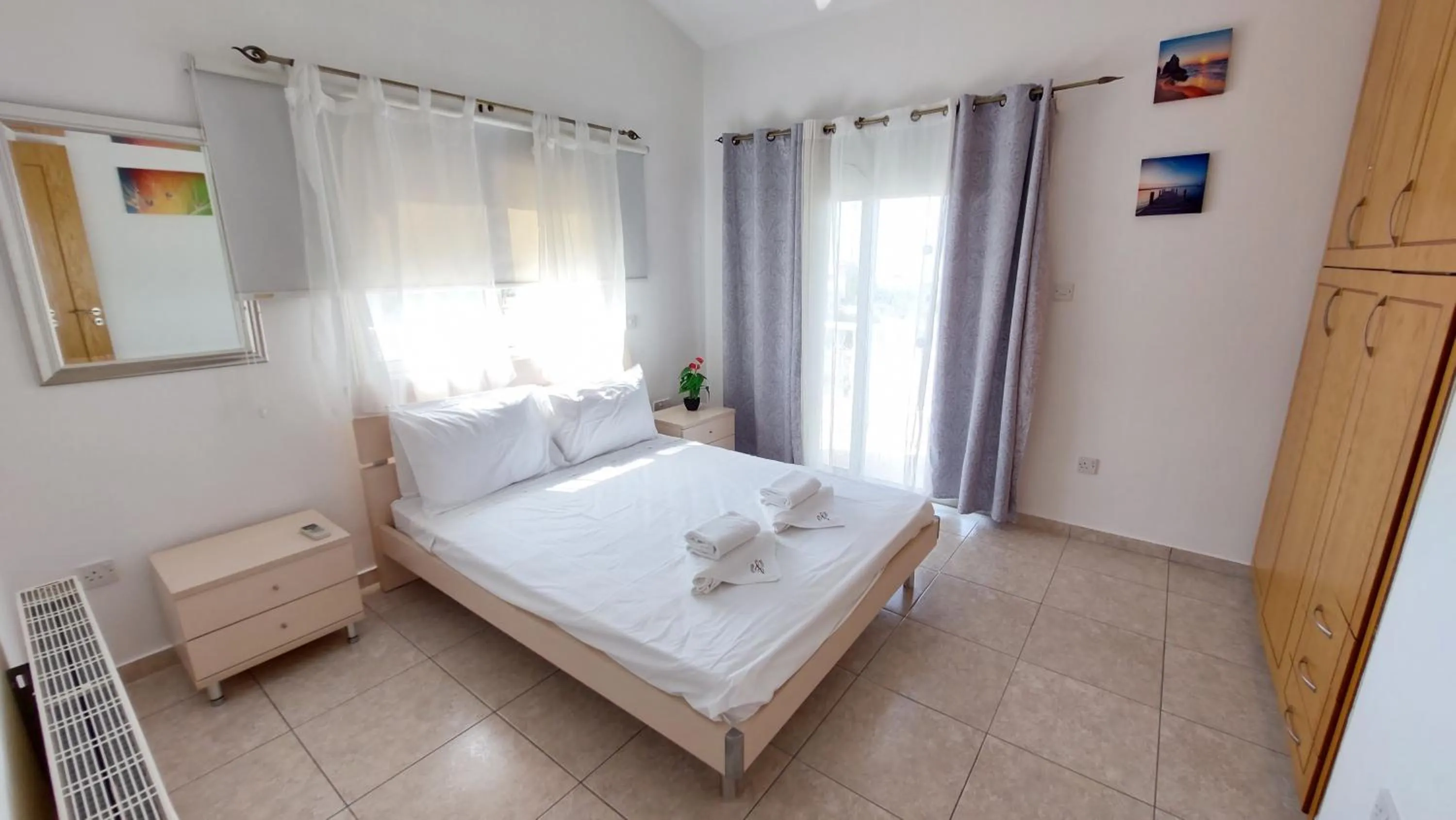 Bed in Villa Puccini: Luxury villa with private pool