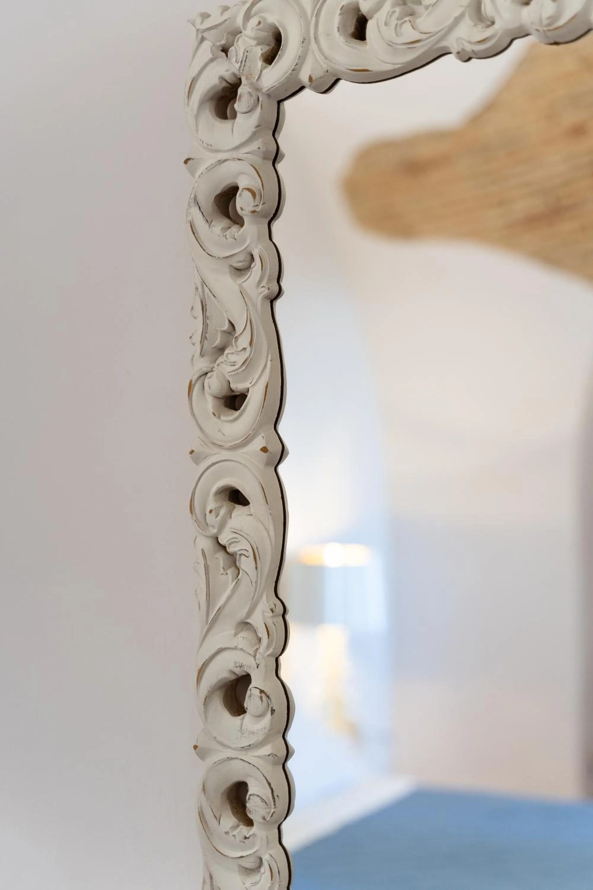 Bed in Stella Maris suite relax