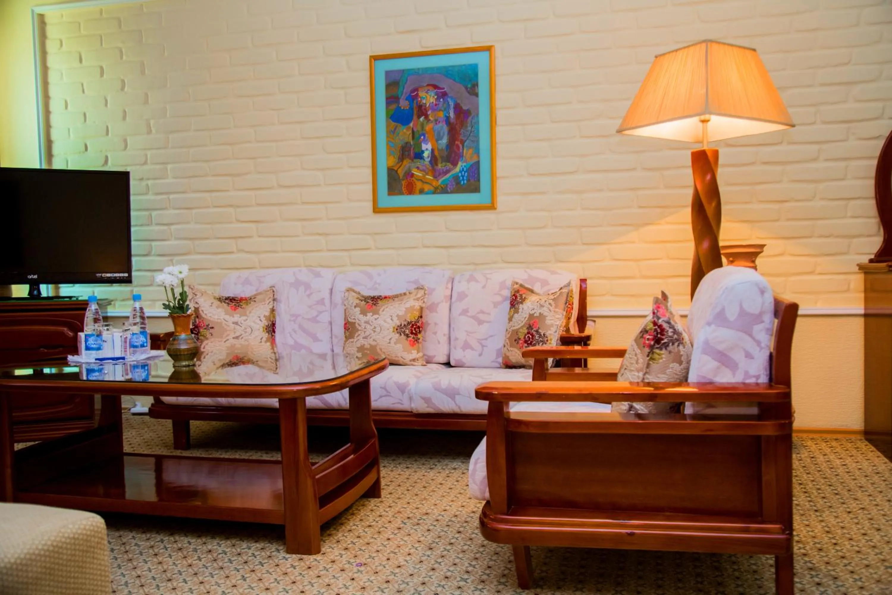 Seating area in Hotel Grand Samarkand Superior - B