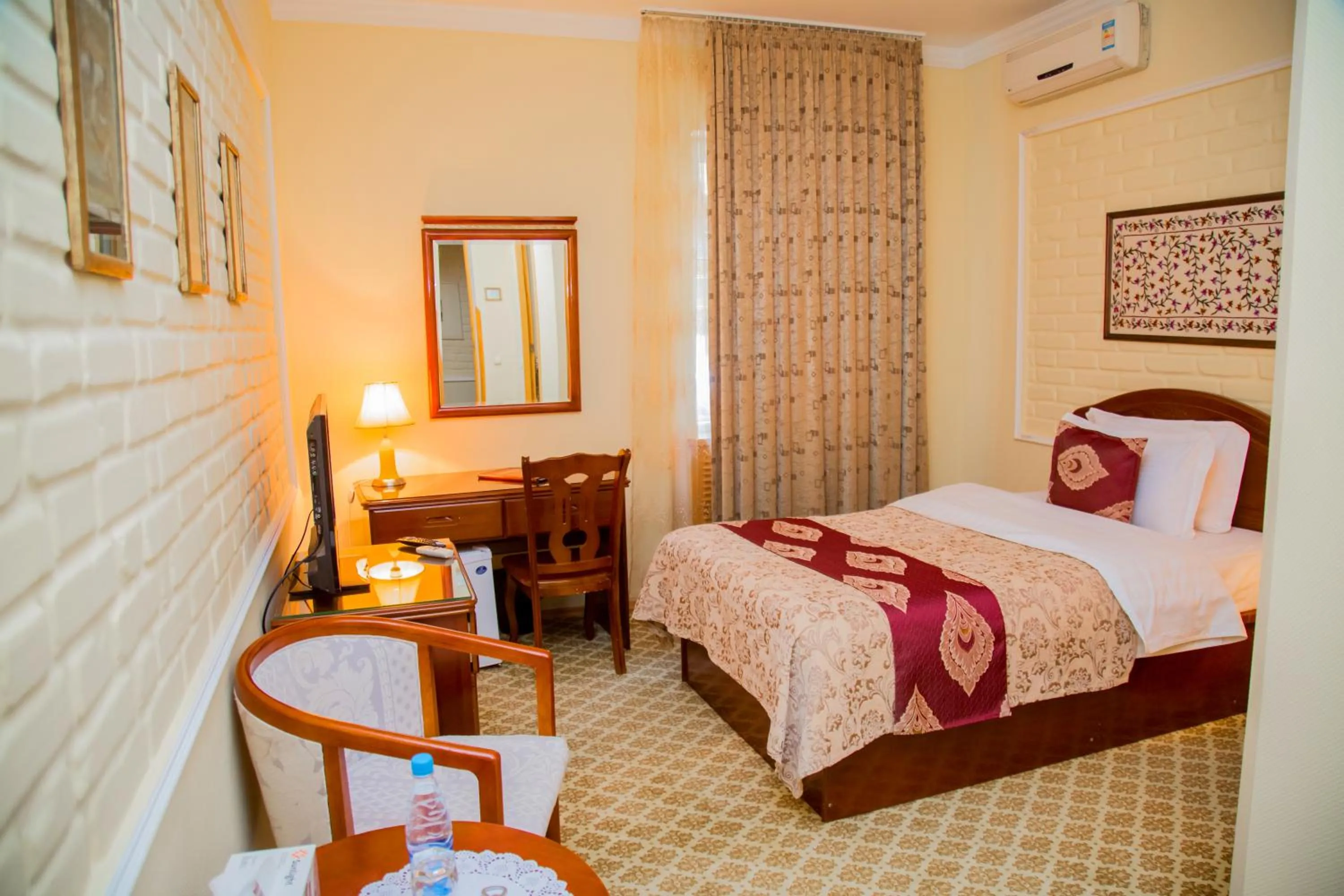 Bed in Hotel Grand Samarkand Superior - B