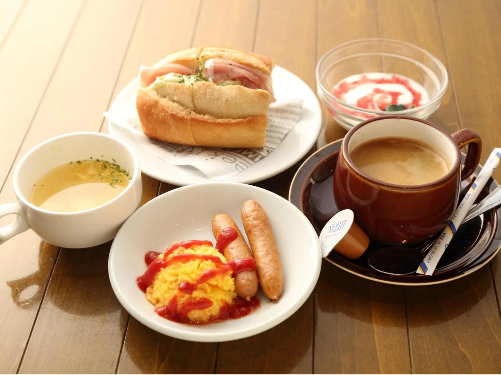 Breakfast in Hotel Century Art