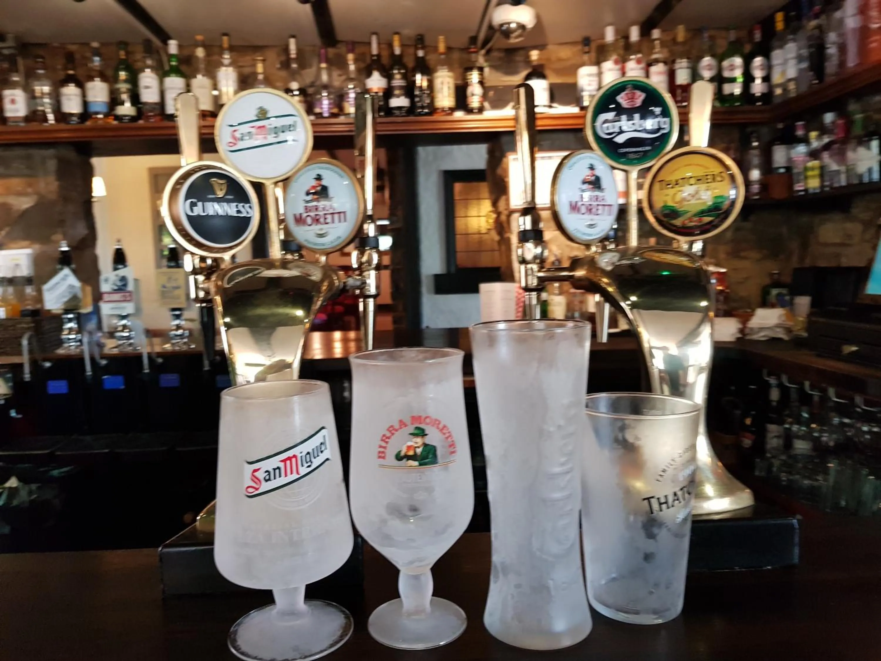 Lounge or bar in The Blue Boar - Historic Country Inn near Stratford-upon-Avon