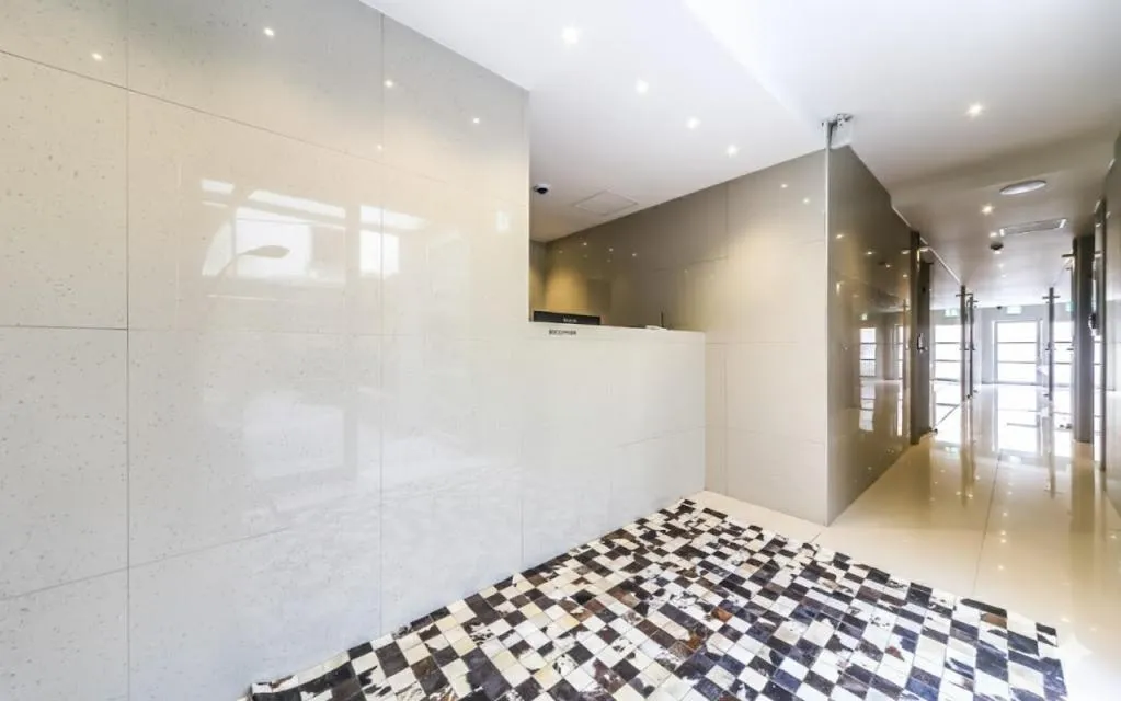 Property building, Bed in 틴토 호텔 부산역 Tinto Hotel Busan Station