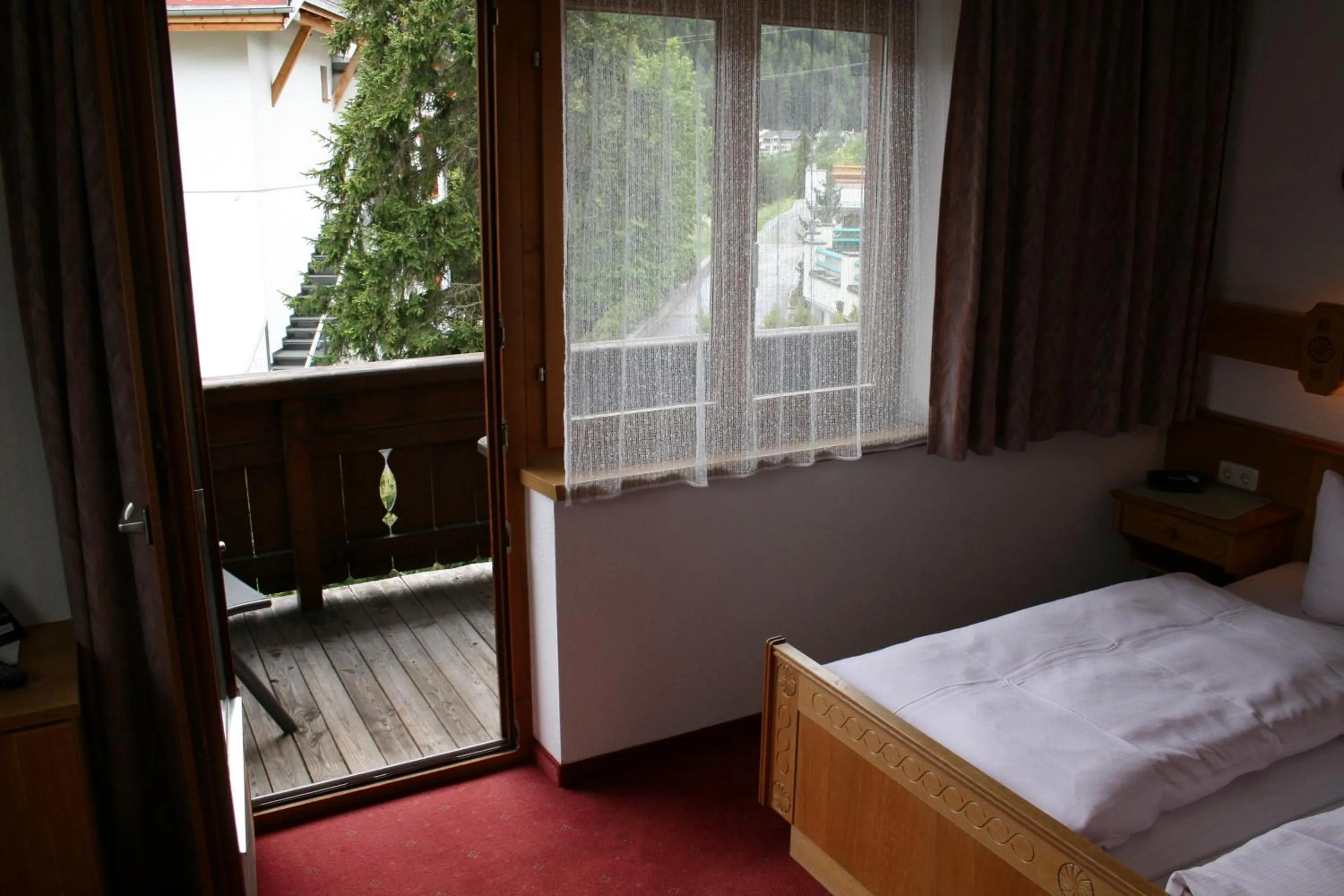 Day, Bed in Haus Oberland