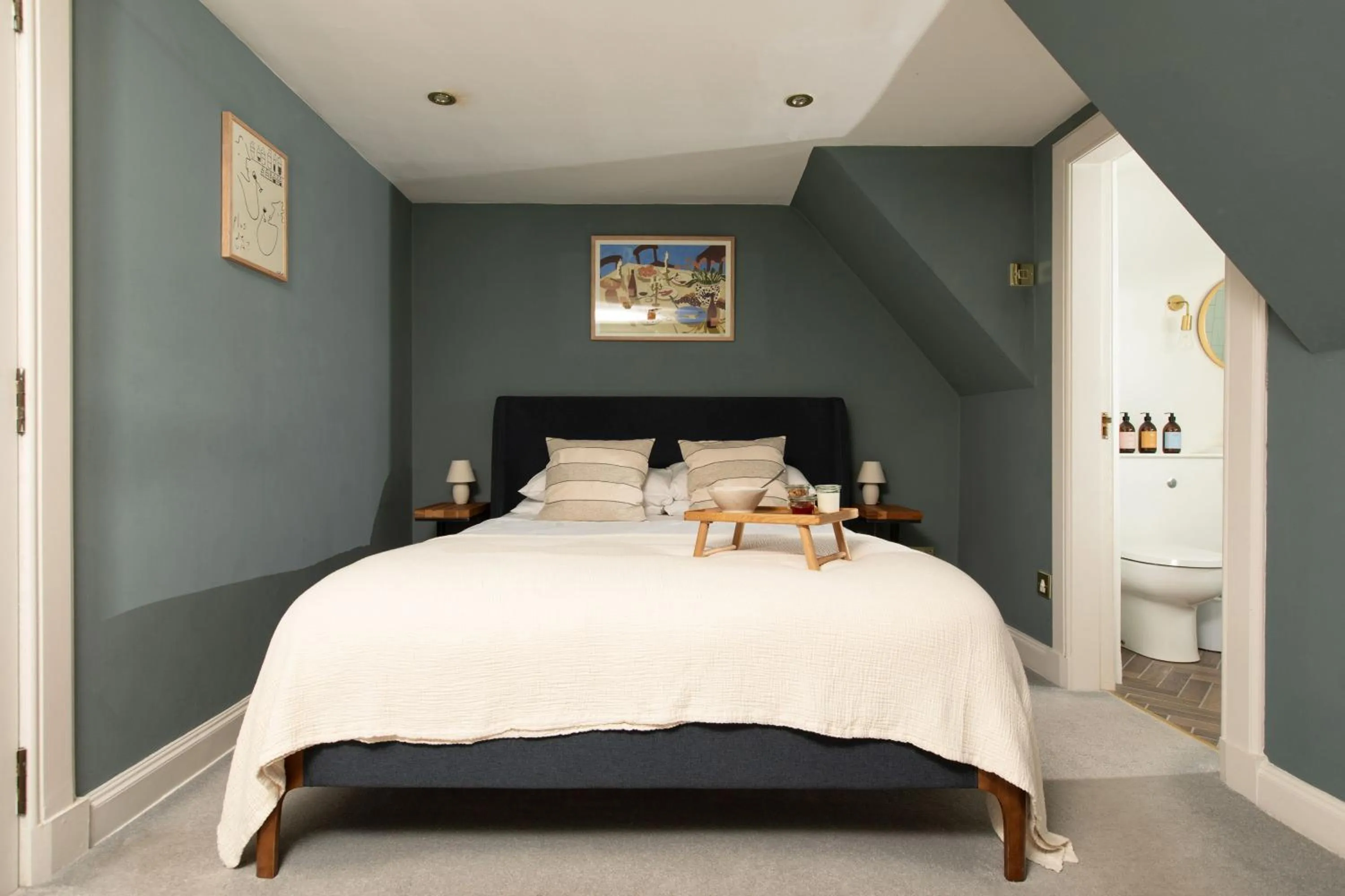 Photo of the whole room in Celentano's Restaurant with Rooms