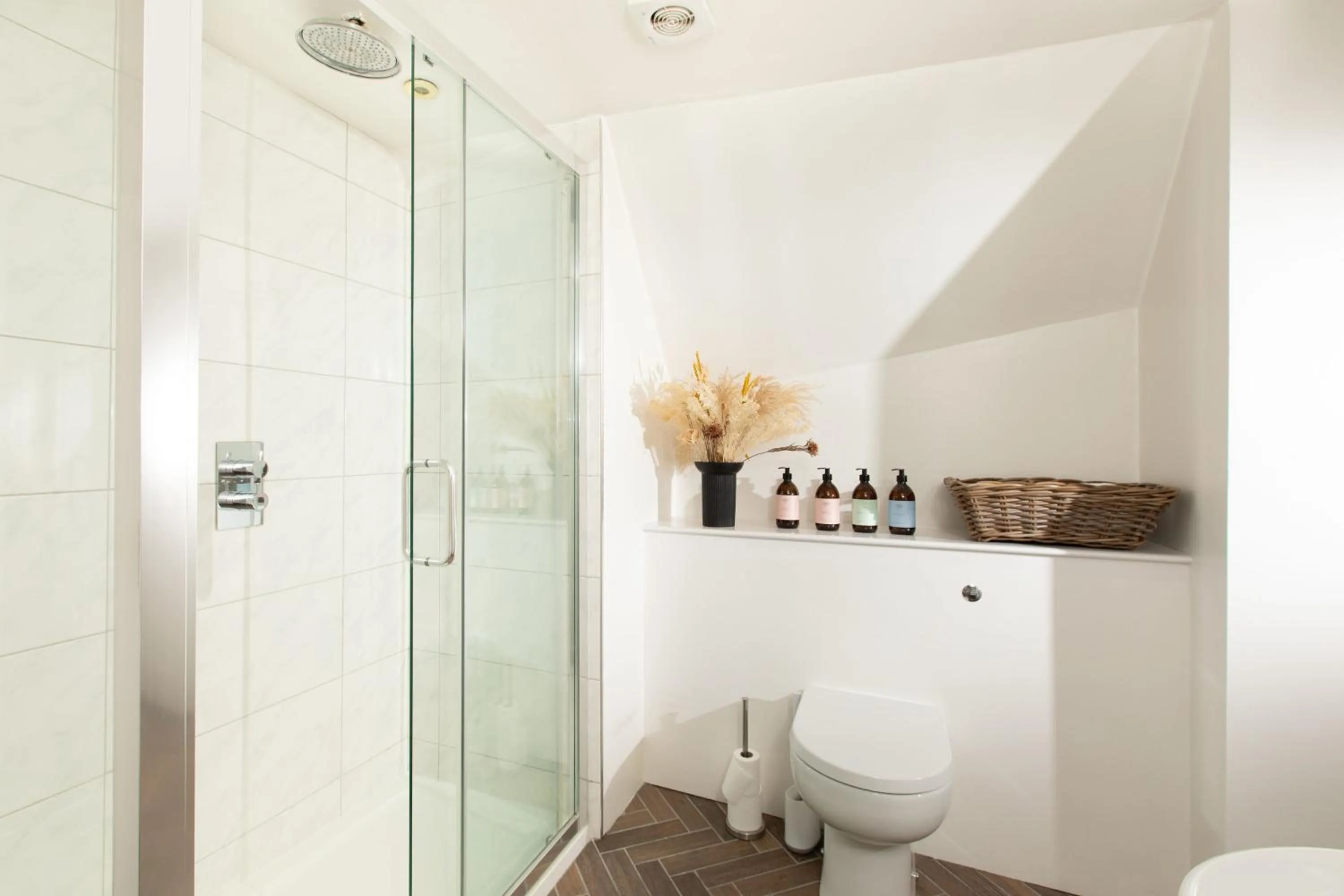 Shower in Celentano's Restaurant with Rooms