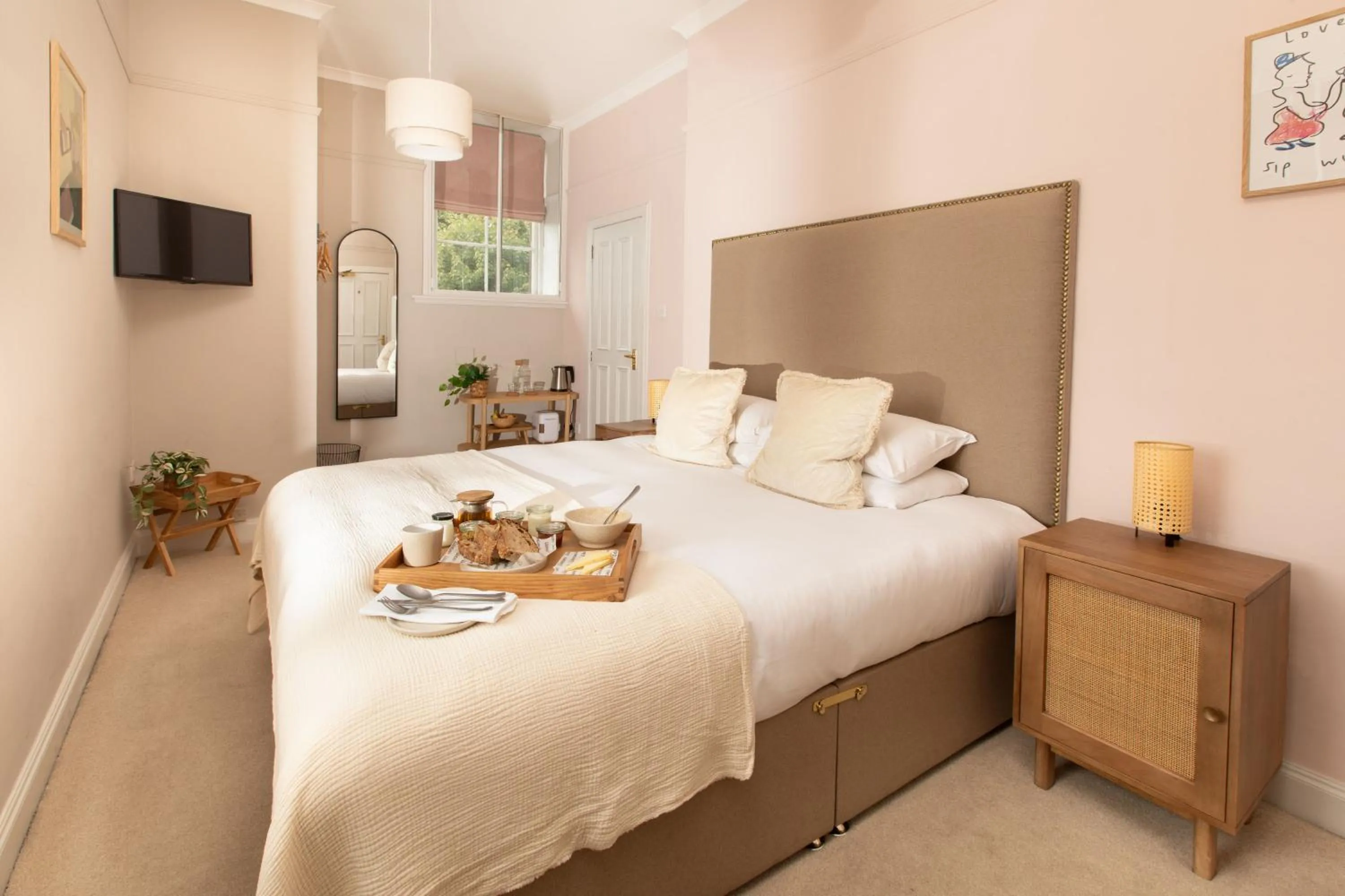 Photo of the whole room in Celentano's Restaurant with Rooms