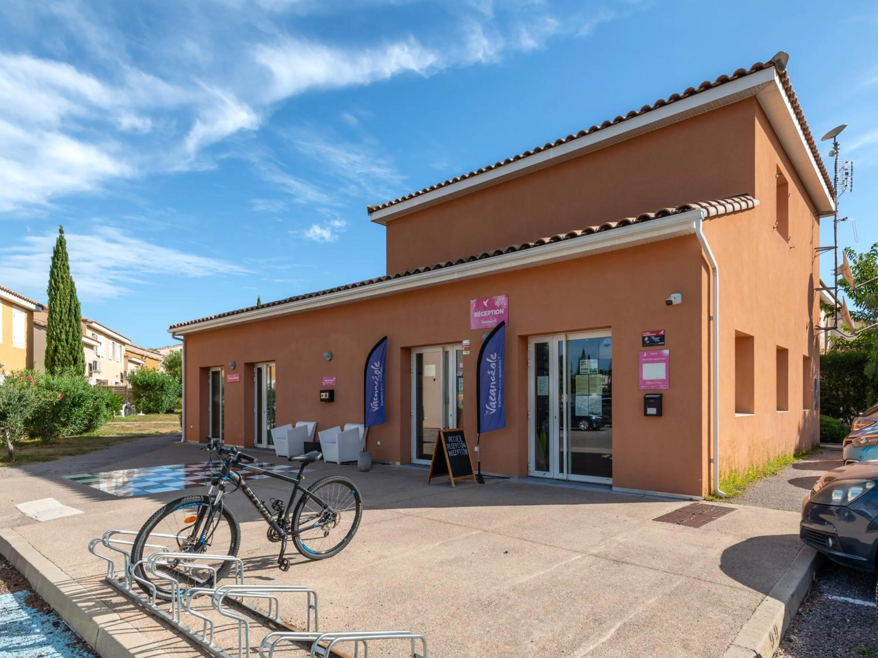 Lobby or reception in Vacancéole - Les Demeures Torrellanes - Saint-Cyprien
