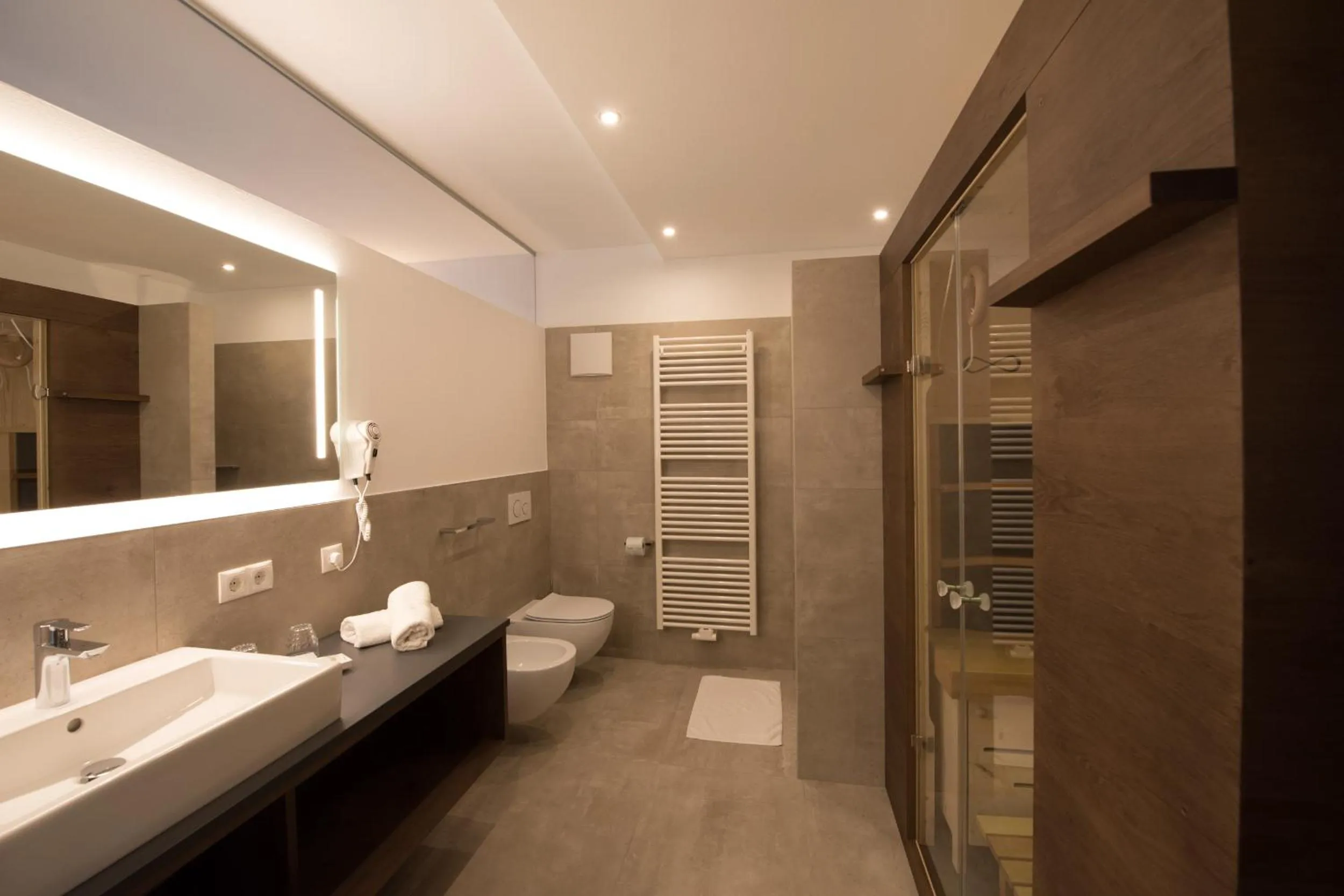 Bathroom in Gasthof Mondschein