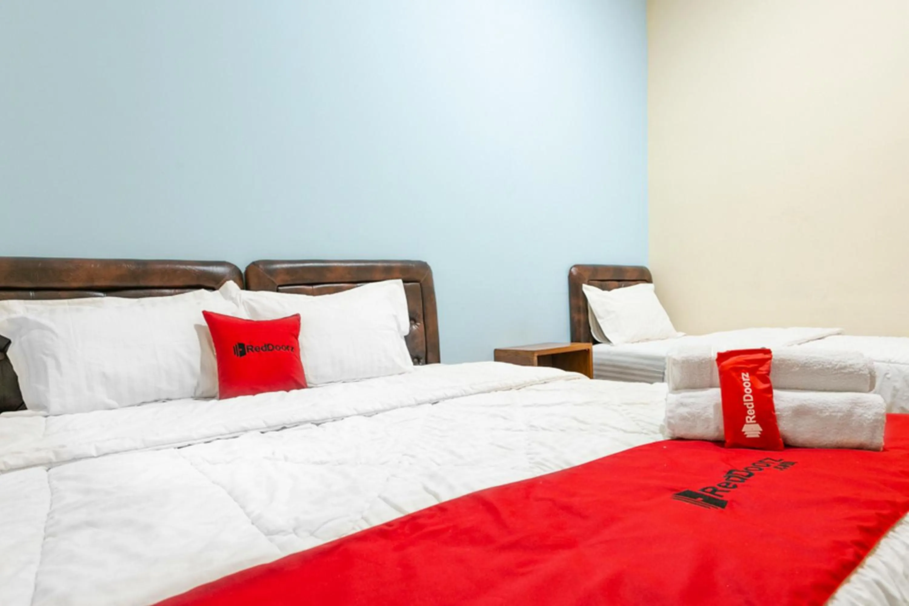 Bed in RedDoorz Syariah @ Sakinah Guesthouse