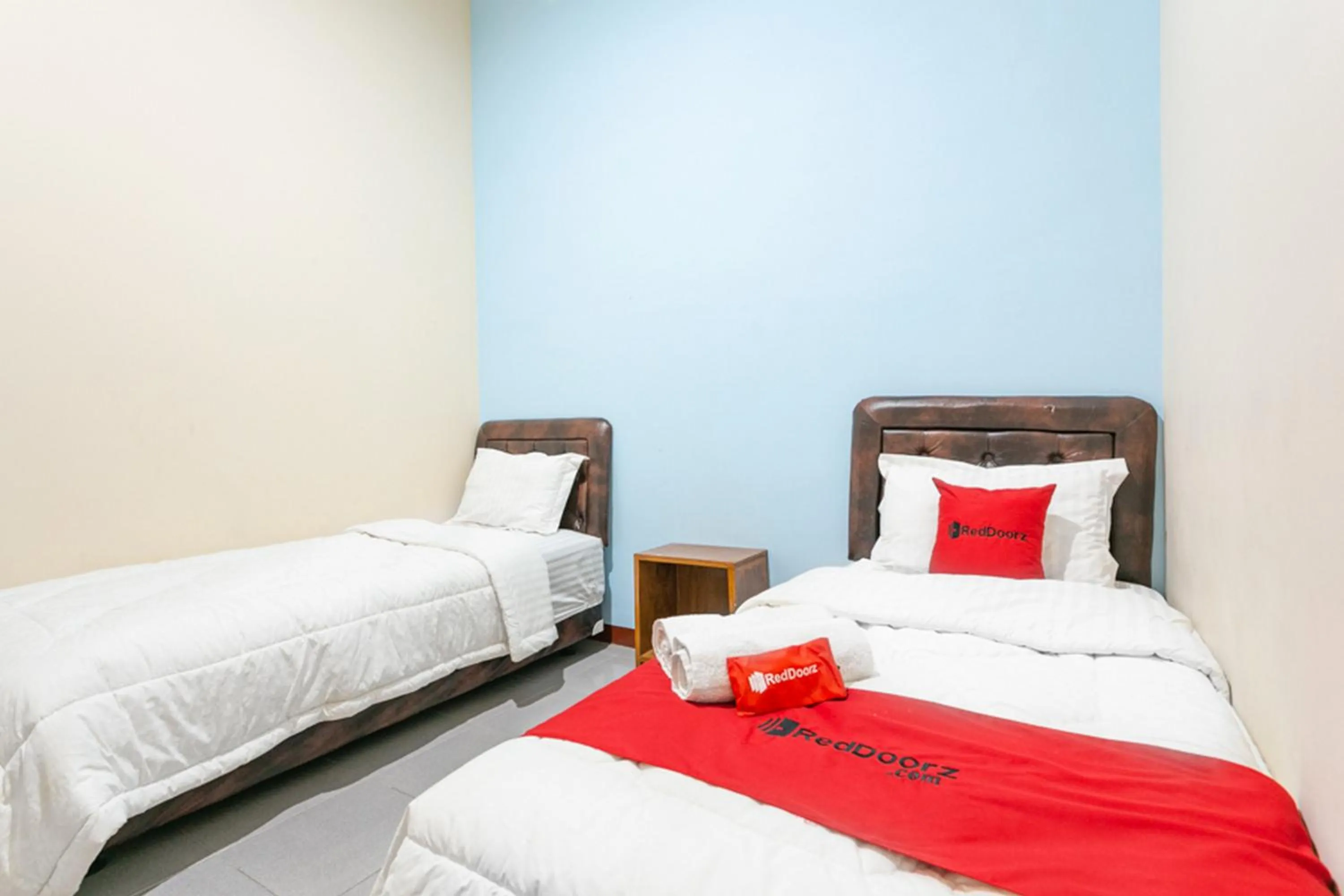 Bed in RedDoorz Syariah @ Sakinah Guesthouse