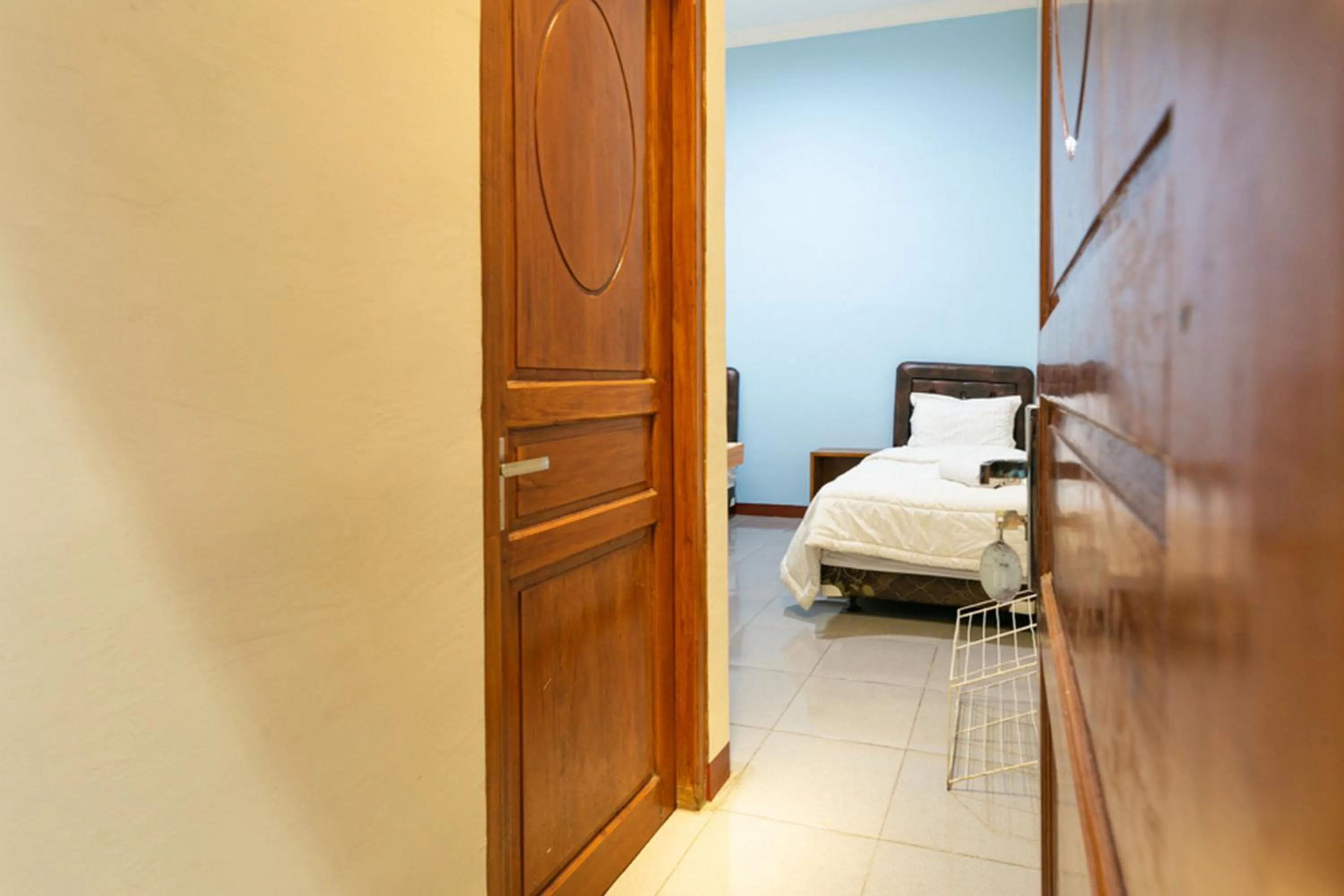 Bed in RedDoorz Syariah @ Sakinah Guesthouse