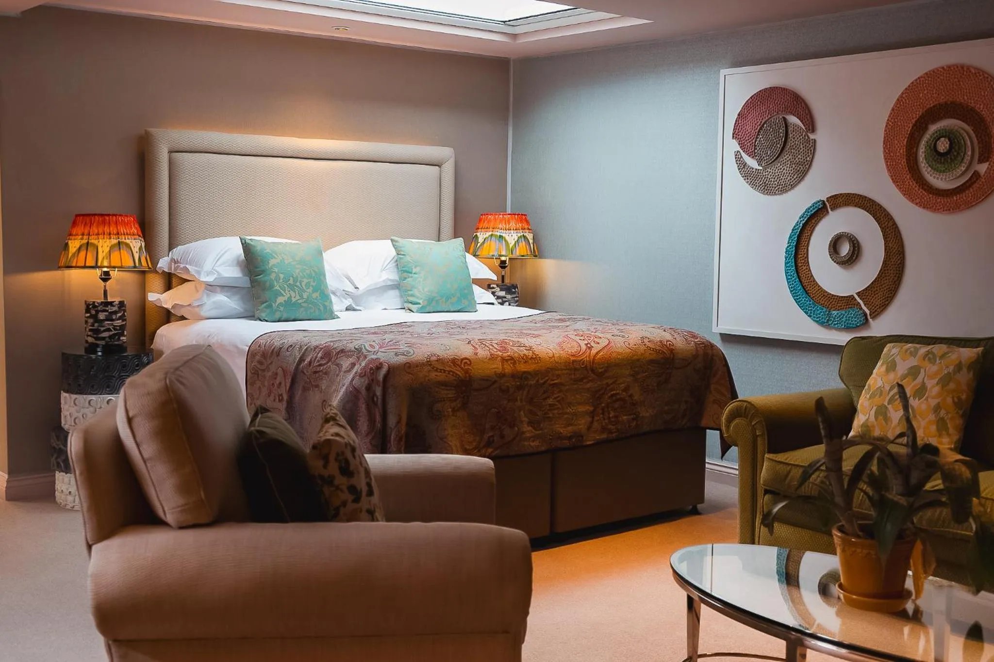 Bedroom, Bed in The Bird, Bath