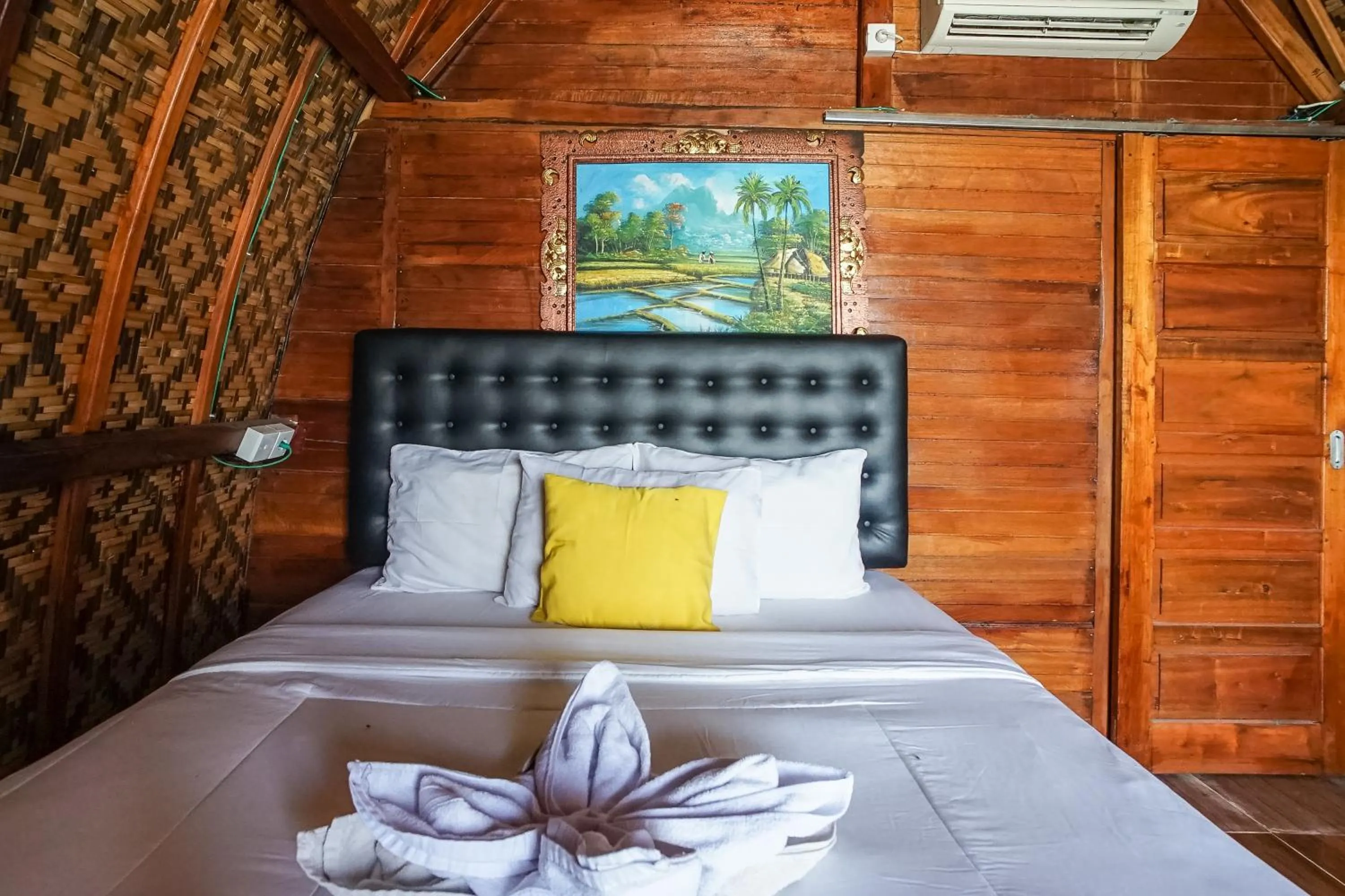 Bed in Road Beach Homestay
