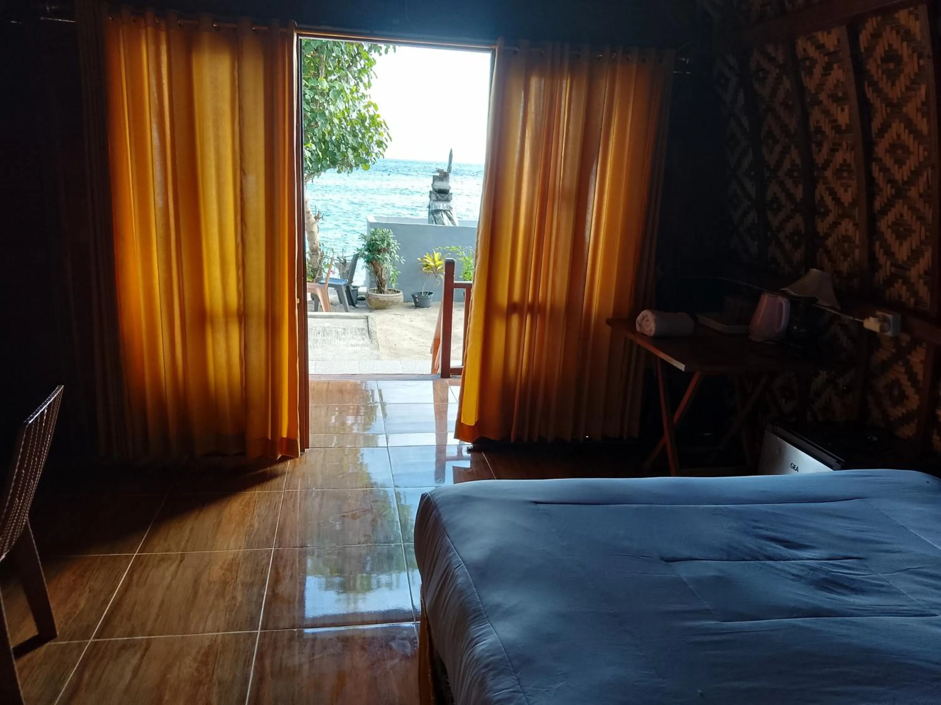 Bedroom, Bed in Road Beach Homestay