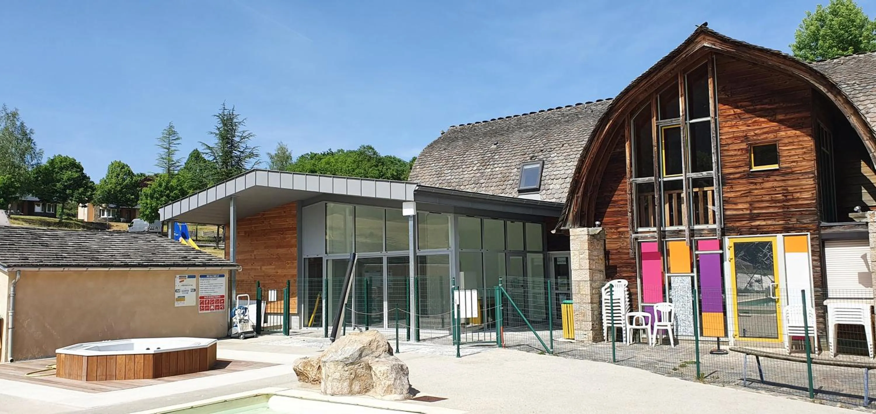 Hot Tub in Village de Gites le Colombier