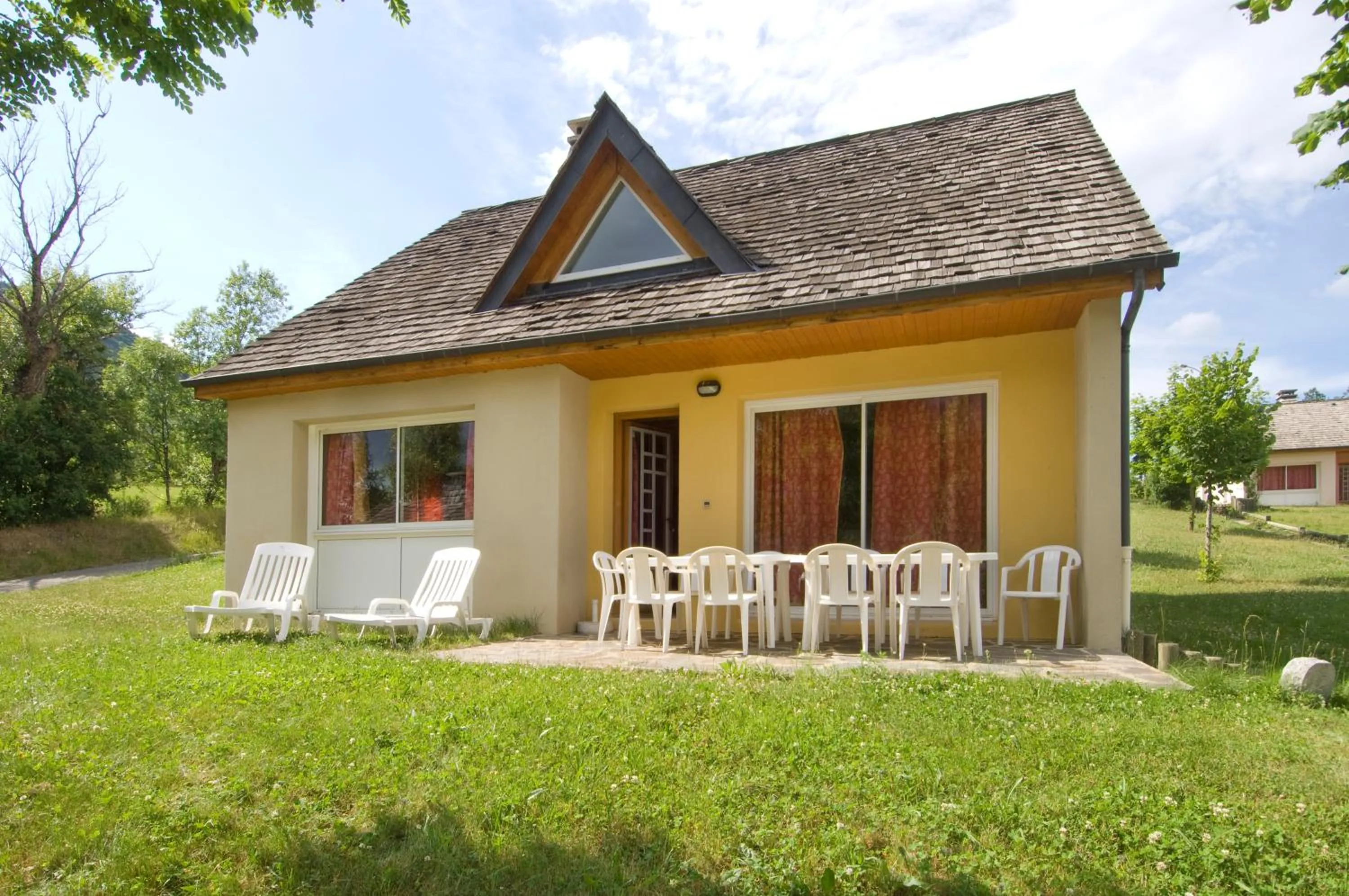 Patio in Village de Gites le Colombier
