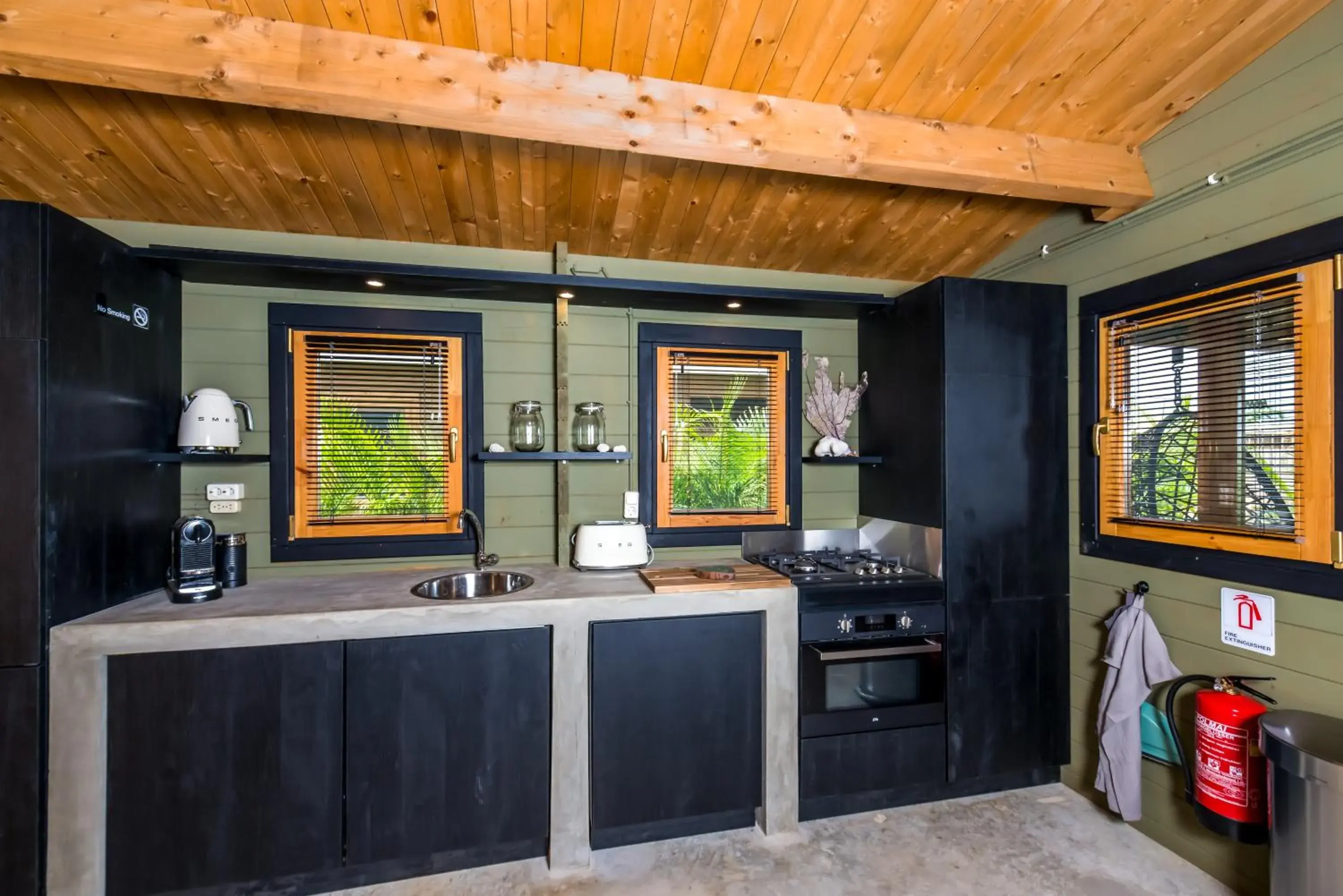 One-Bedroom Cottage in Bonaire Boutique Resort One-Bedroom Cottage in Bonaire Boutique Resort