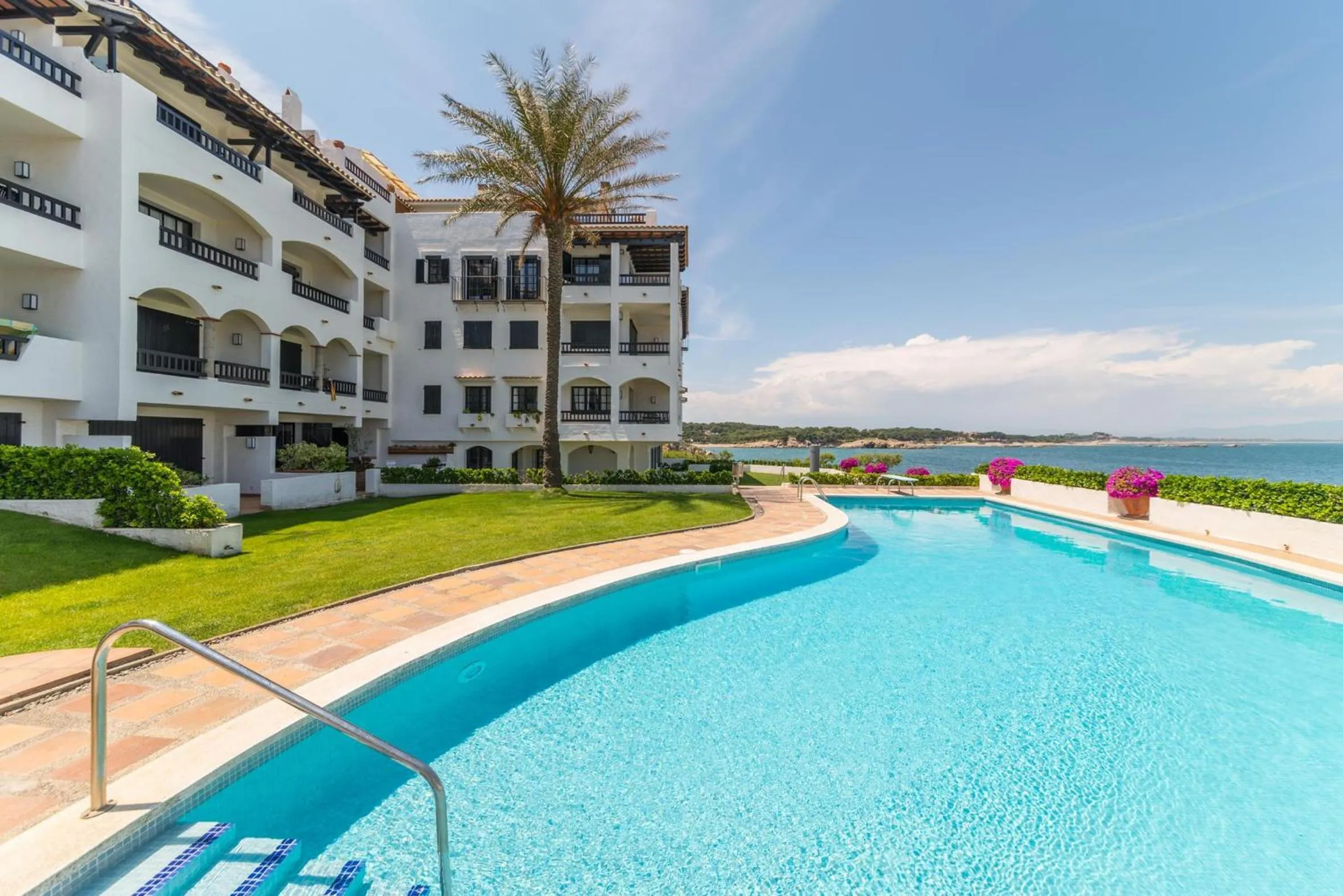 Property building in Apartment Diana