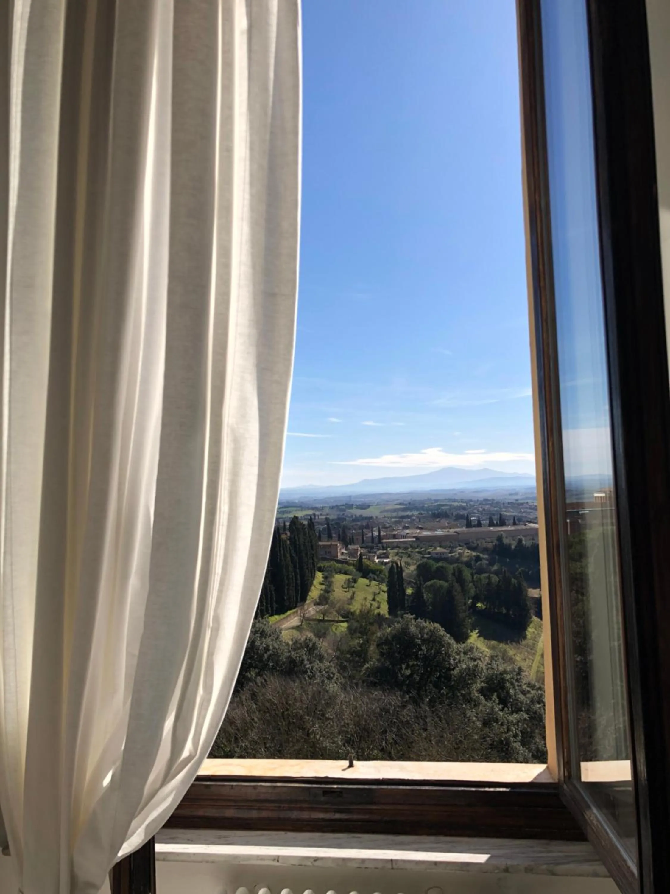 Garden view in BnB Paolina