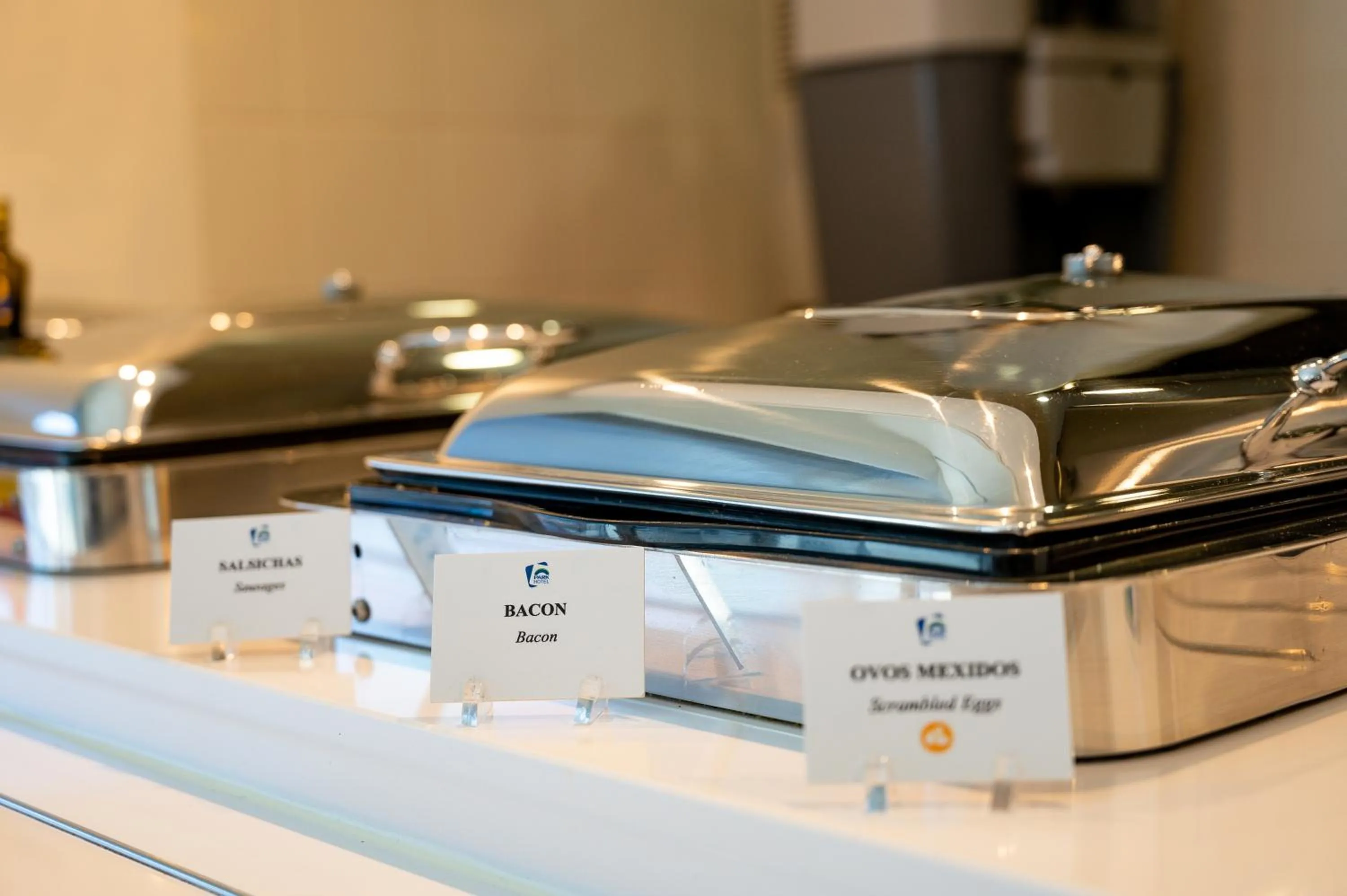 Kitchen or kitchenette in Park Hotel Porto Aeroporto